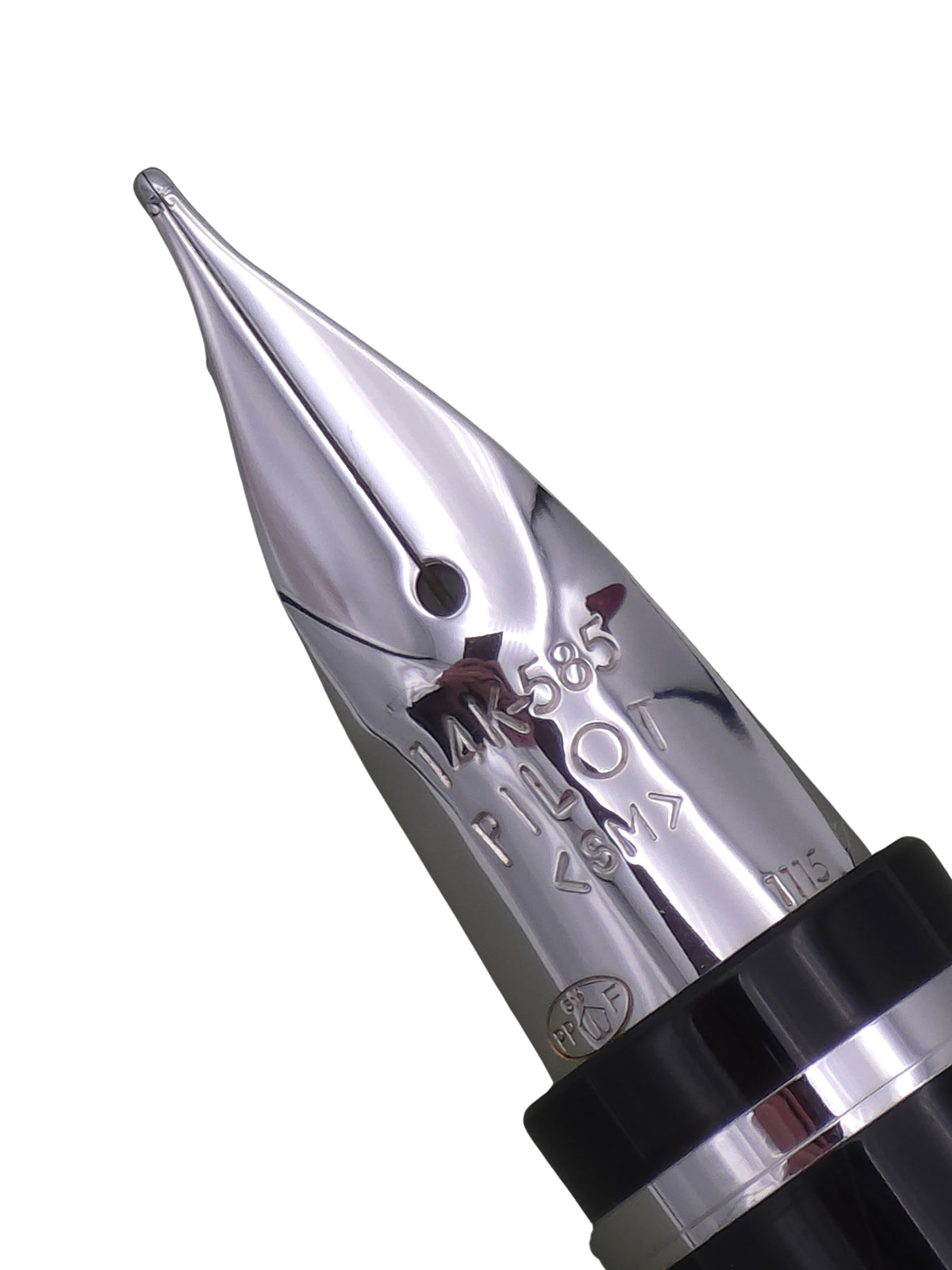 Pilot Metal Falcon Burgundy - 14k Soft Medium Nib - Pre-Owned