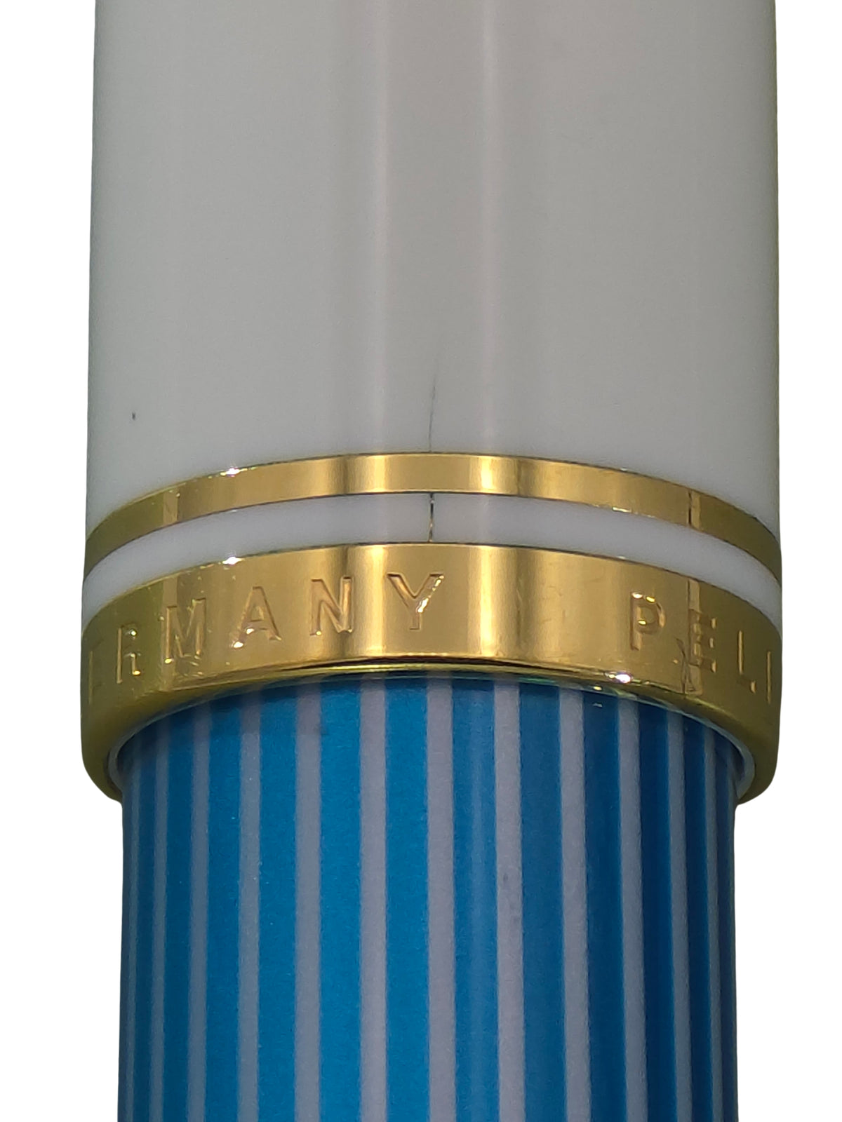Pelikan M600 Turquoise White 2018 SE - 14C Fine Nib - Pre-Owned