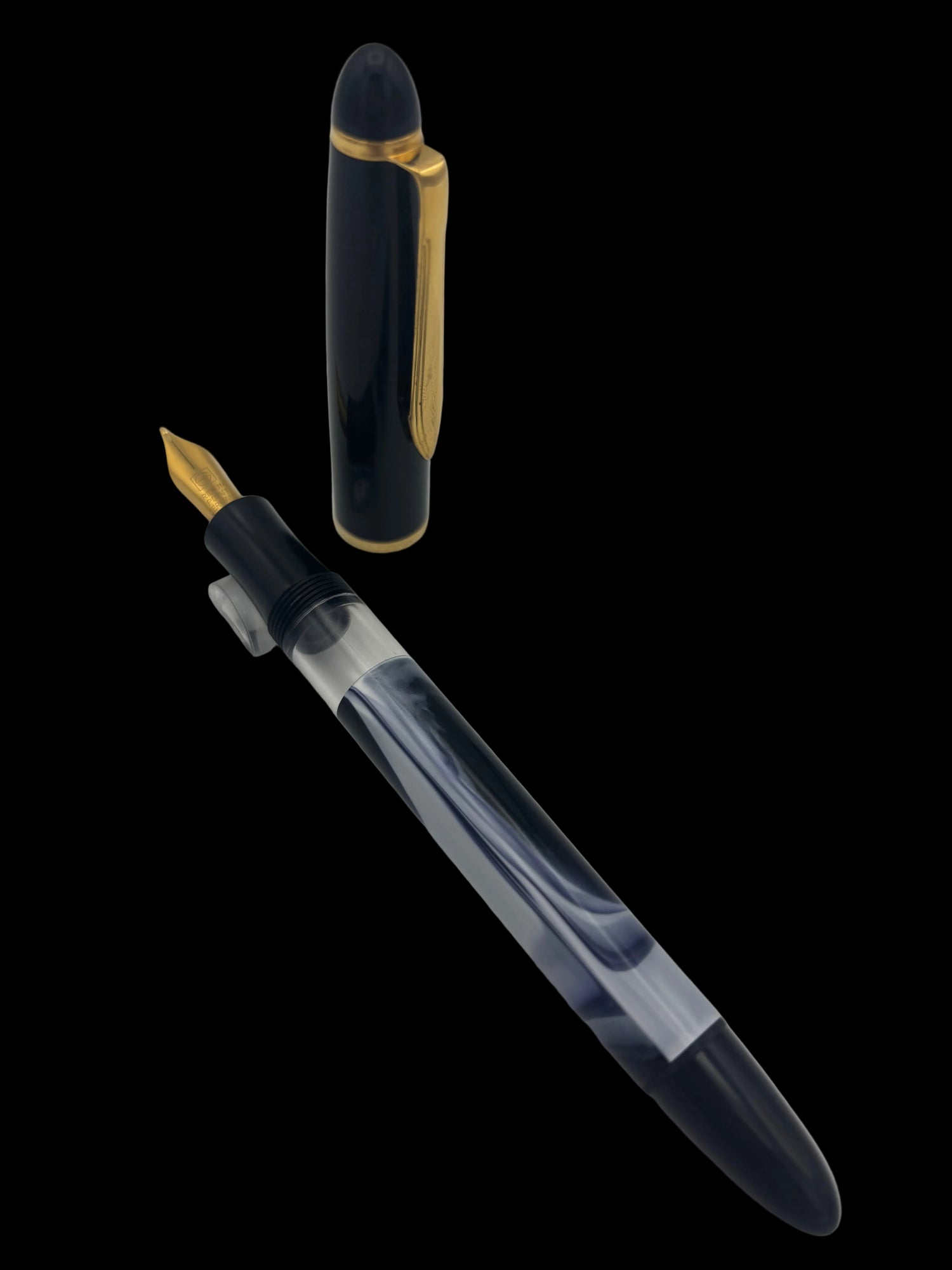 Senator Fountain Pen White Swirl - Broad Steel Nib