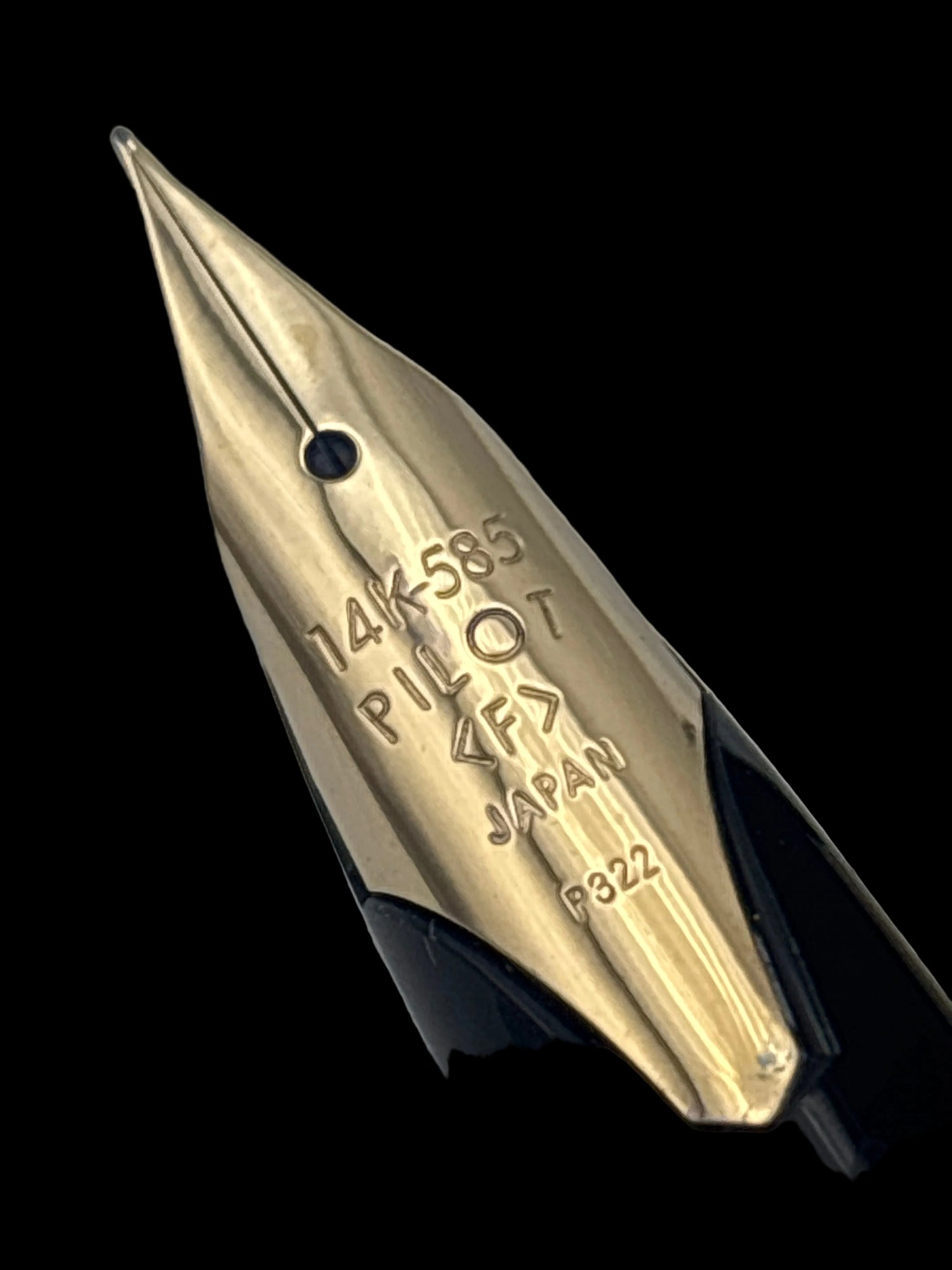 Pilot E95s Black - 14k Fine Nib