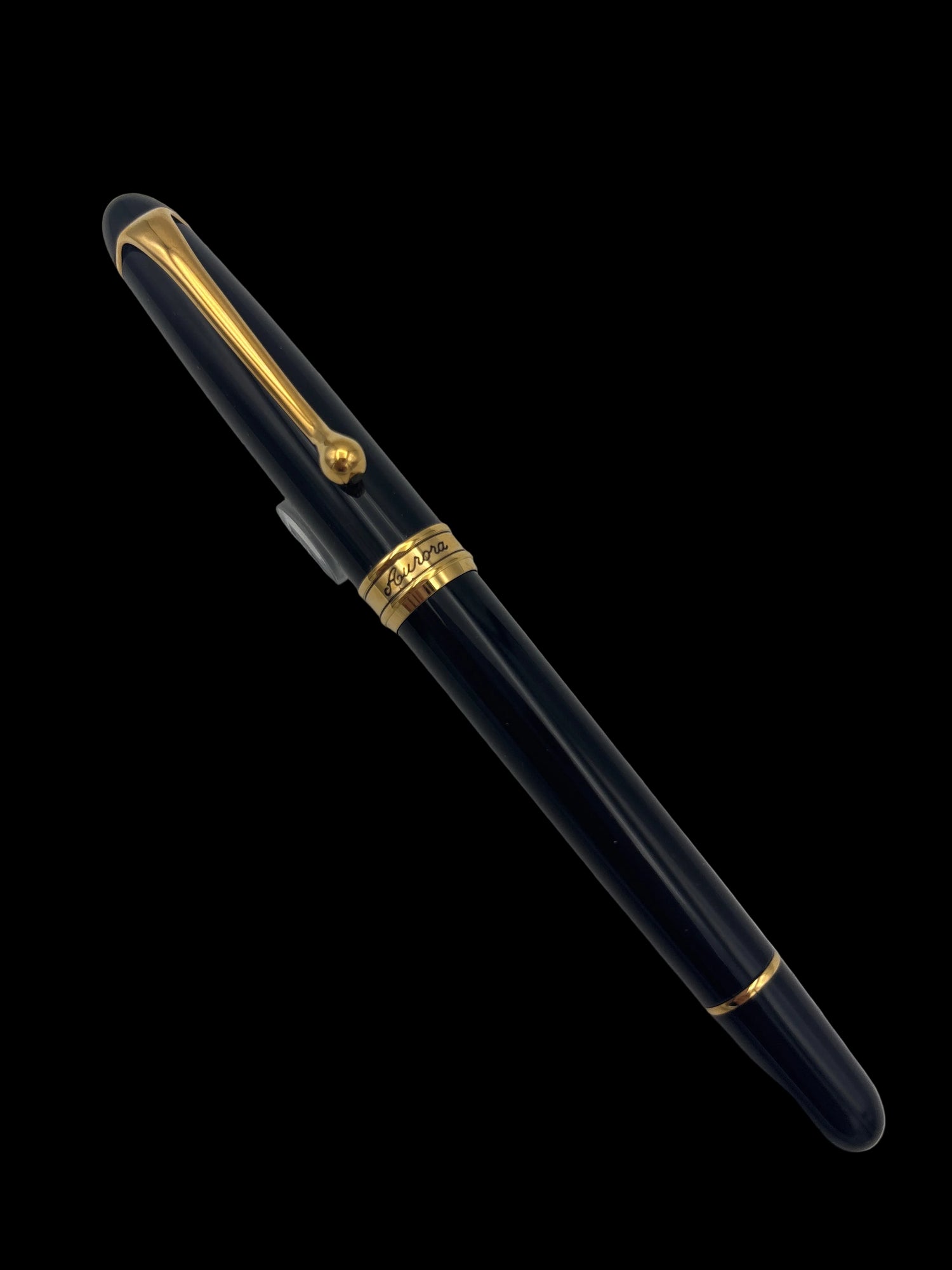 Aurora Ipsilon Resin Black - Medium Nib