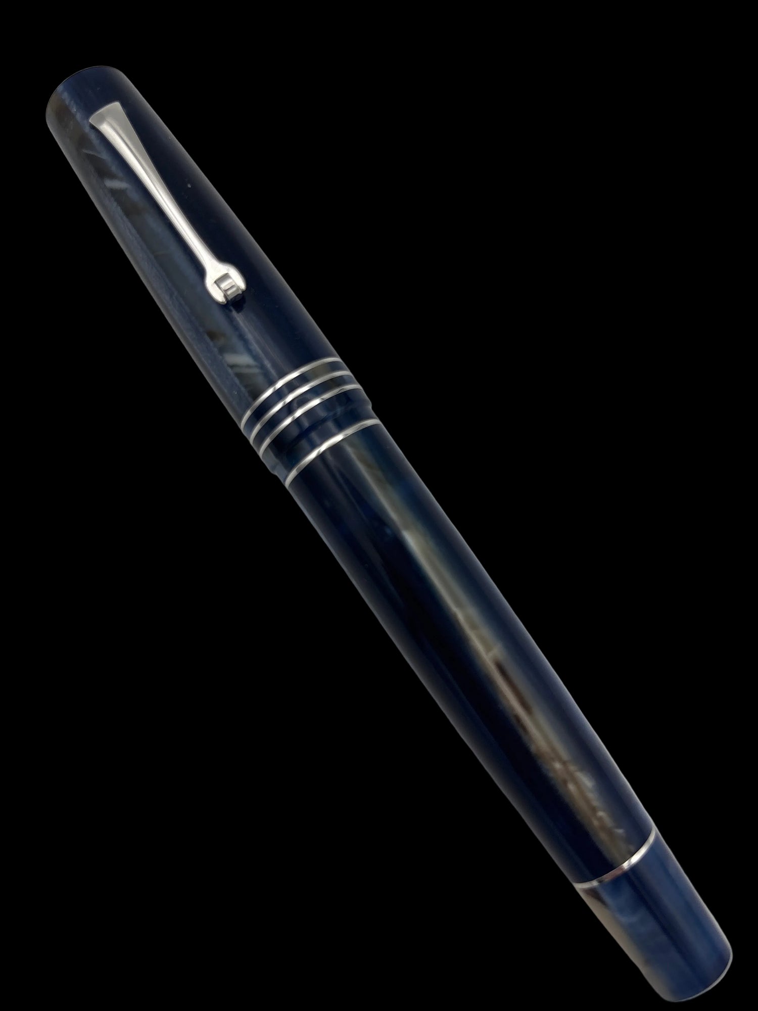 Leonardo Momento Zero Grande Dark Hawaii No. 100 - Fine Nib