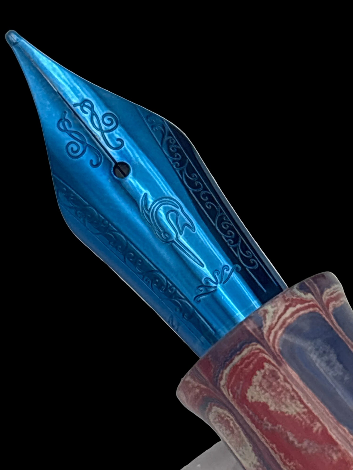 Nahvalur Nautilus Blue Ringed - Medium Nib