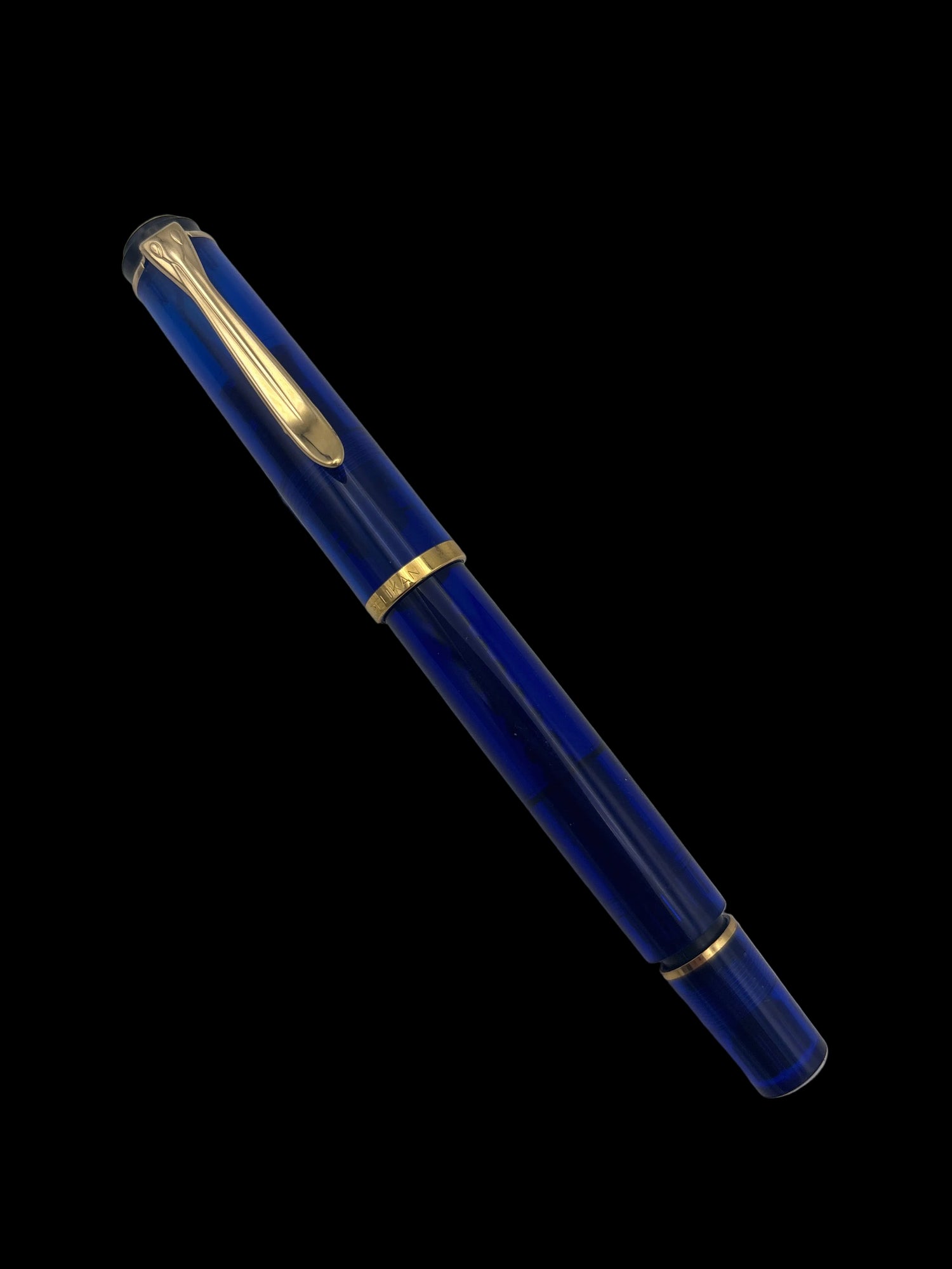 Pelikan M200 Blue - Broad Cursive Smooth Italic Nib