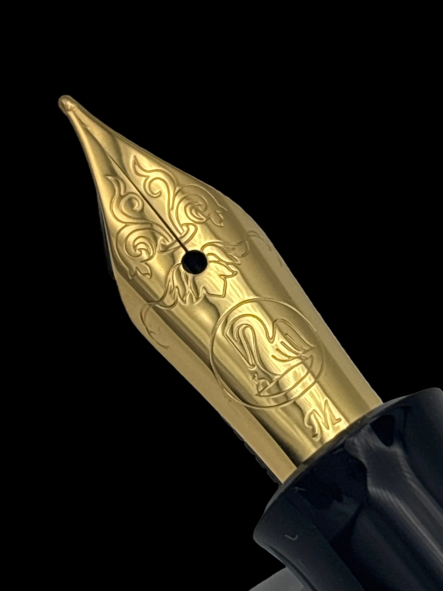 Pelikan M120 Black/Green - Medium Nib