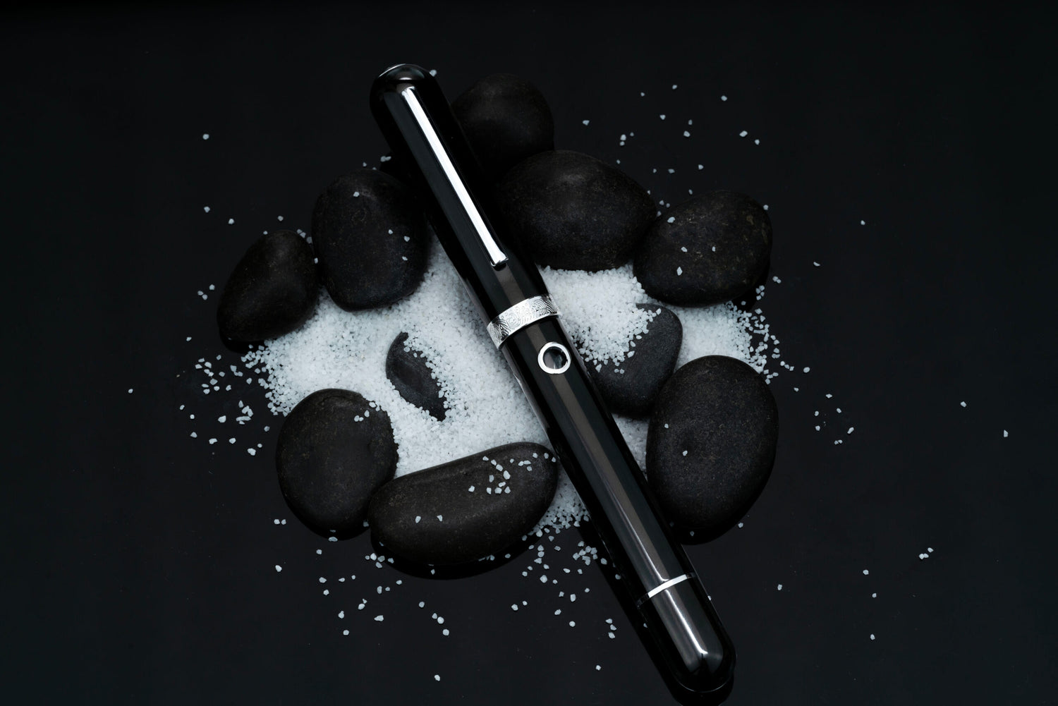 Nahvalur Nautilus Cephalopod Black Ebonite Silver Trim