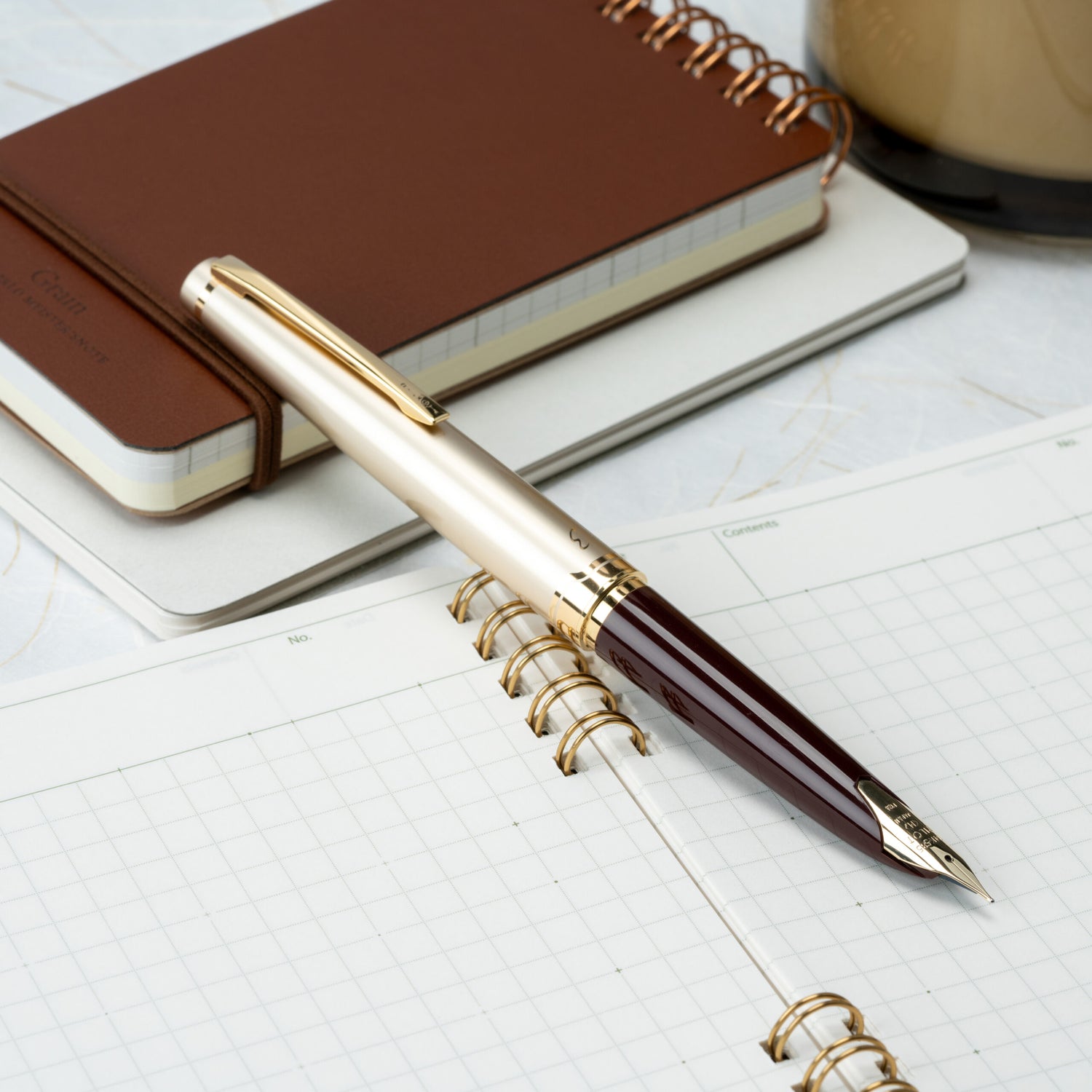 Pilot E95s Fountain Pen - Burgundy & Ivory