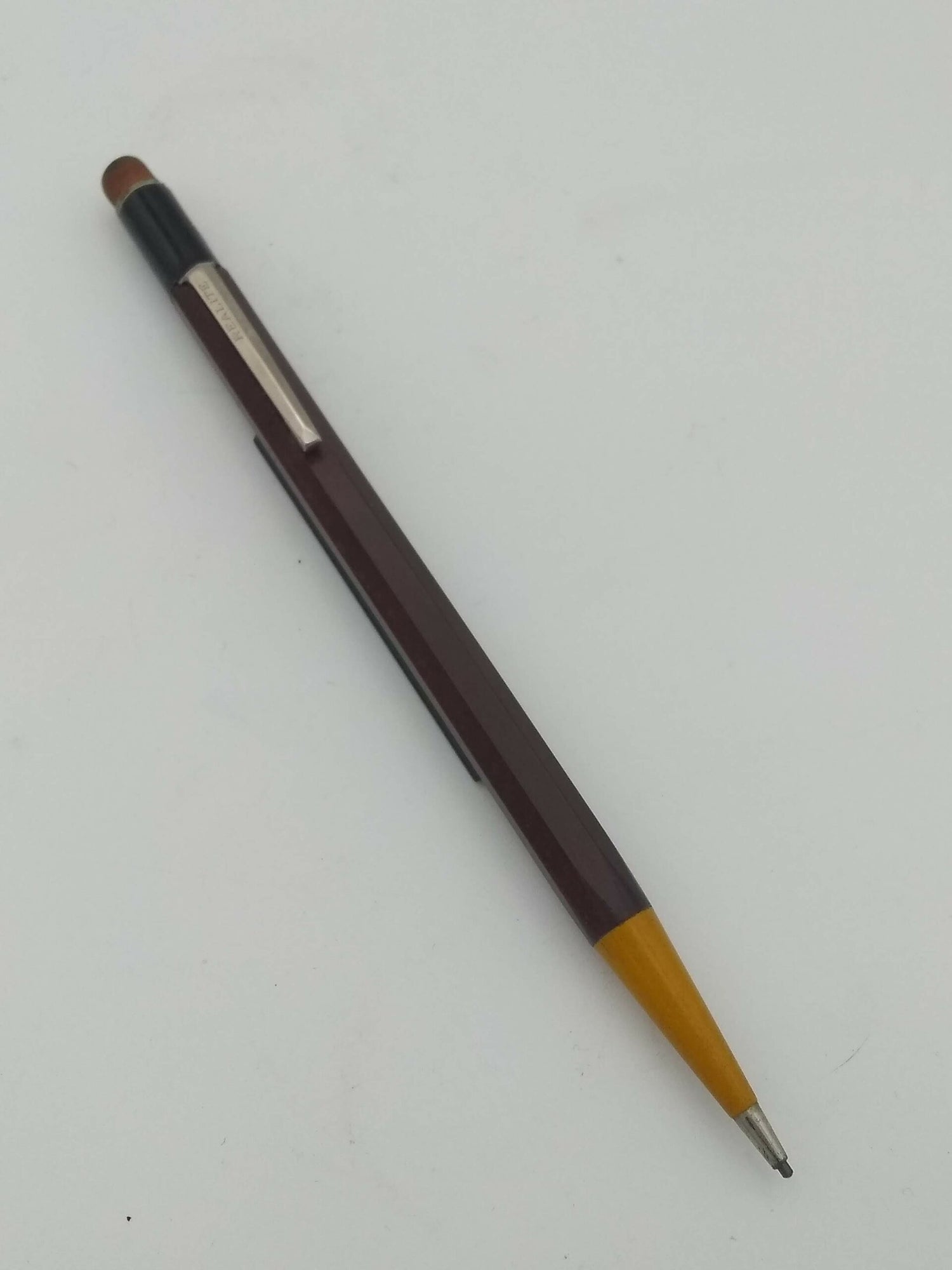 Realite Red Pencil