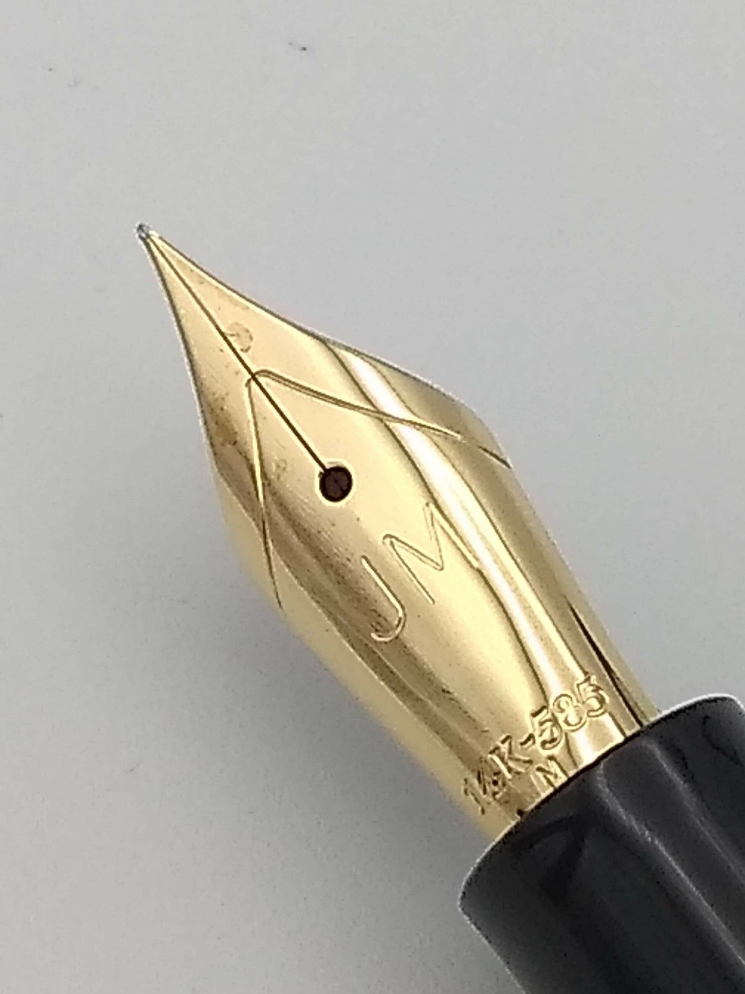 Divine Design Fountain Pen Black Demo - 14K Medium Nib Engraved "JM"