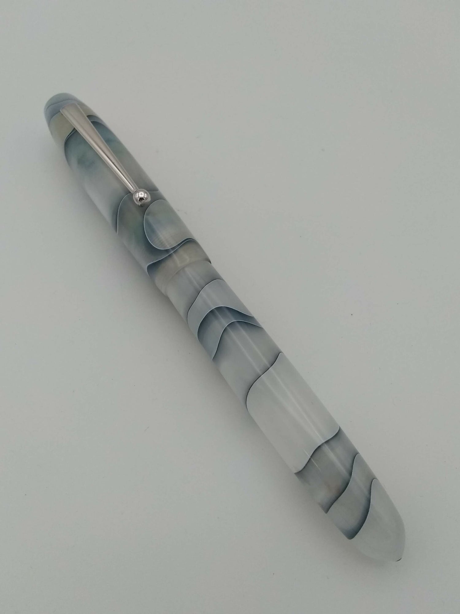 Edison Collier White Swirl - Broad Steel Nib