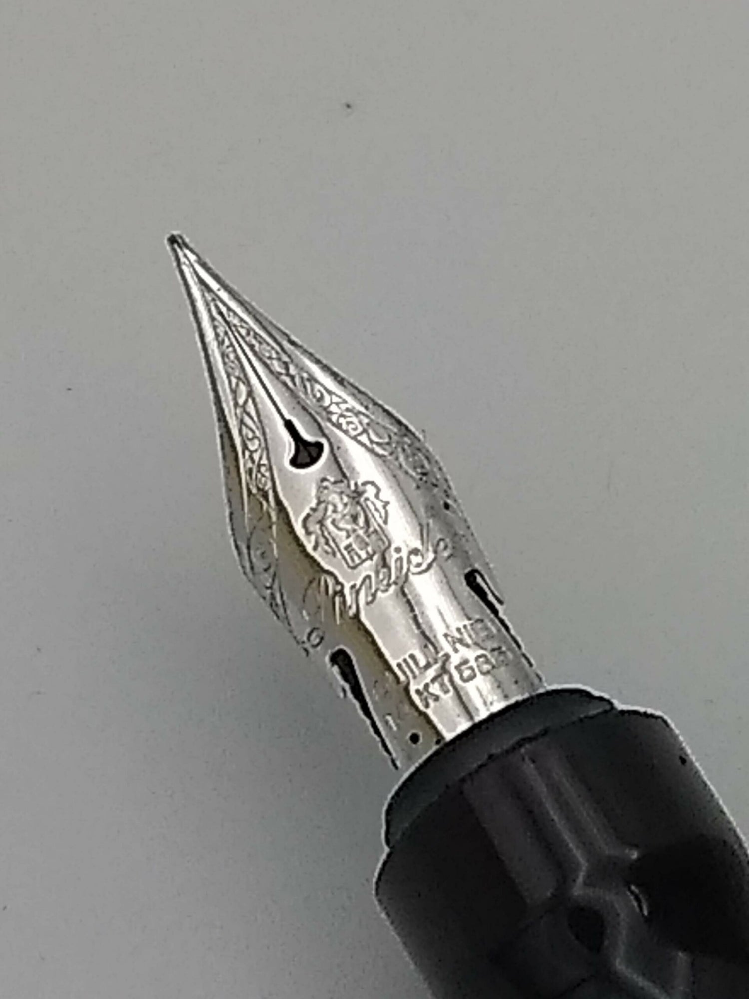 Pineider La Grande Bellezza Yellow & Blue - 14k Fine Nib