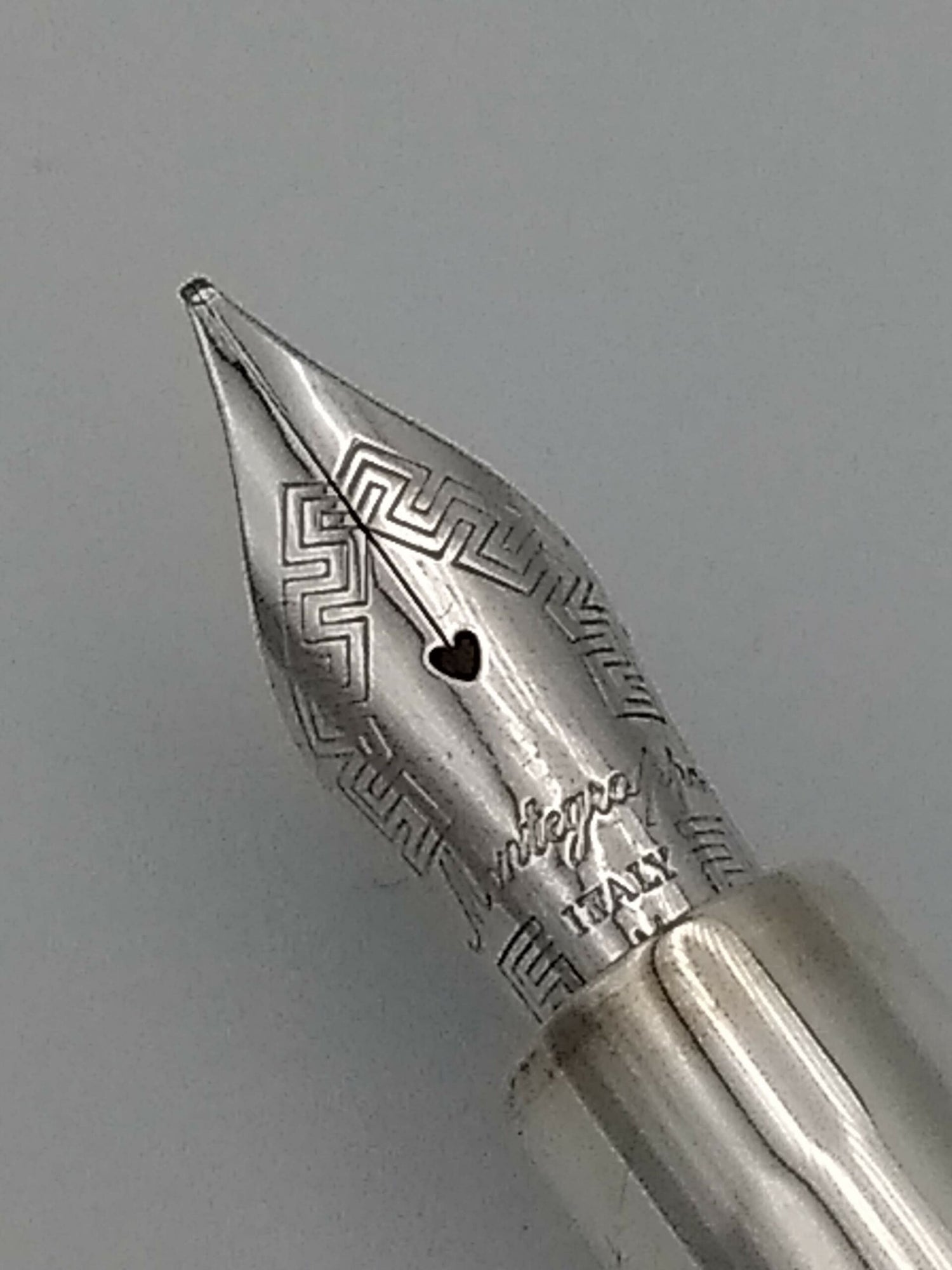 Montegrappa Espressione Duetto Red & Silver - 18K Medium Nib