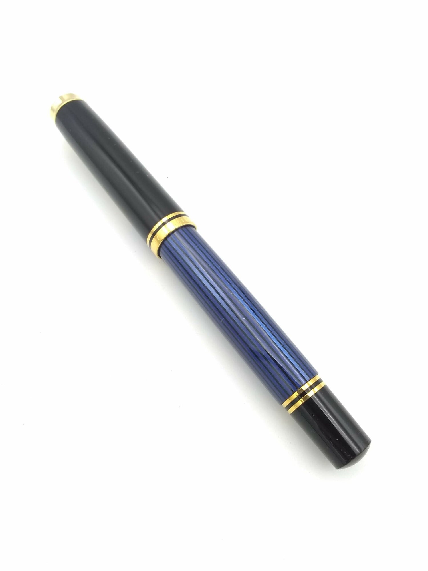 Pelikan M800 Blue Striated - 18k Italic Broad Nib