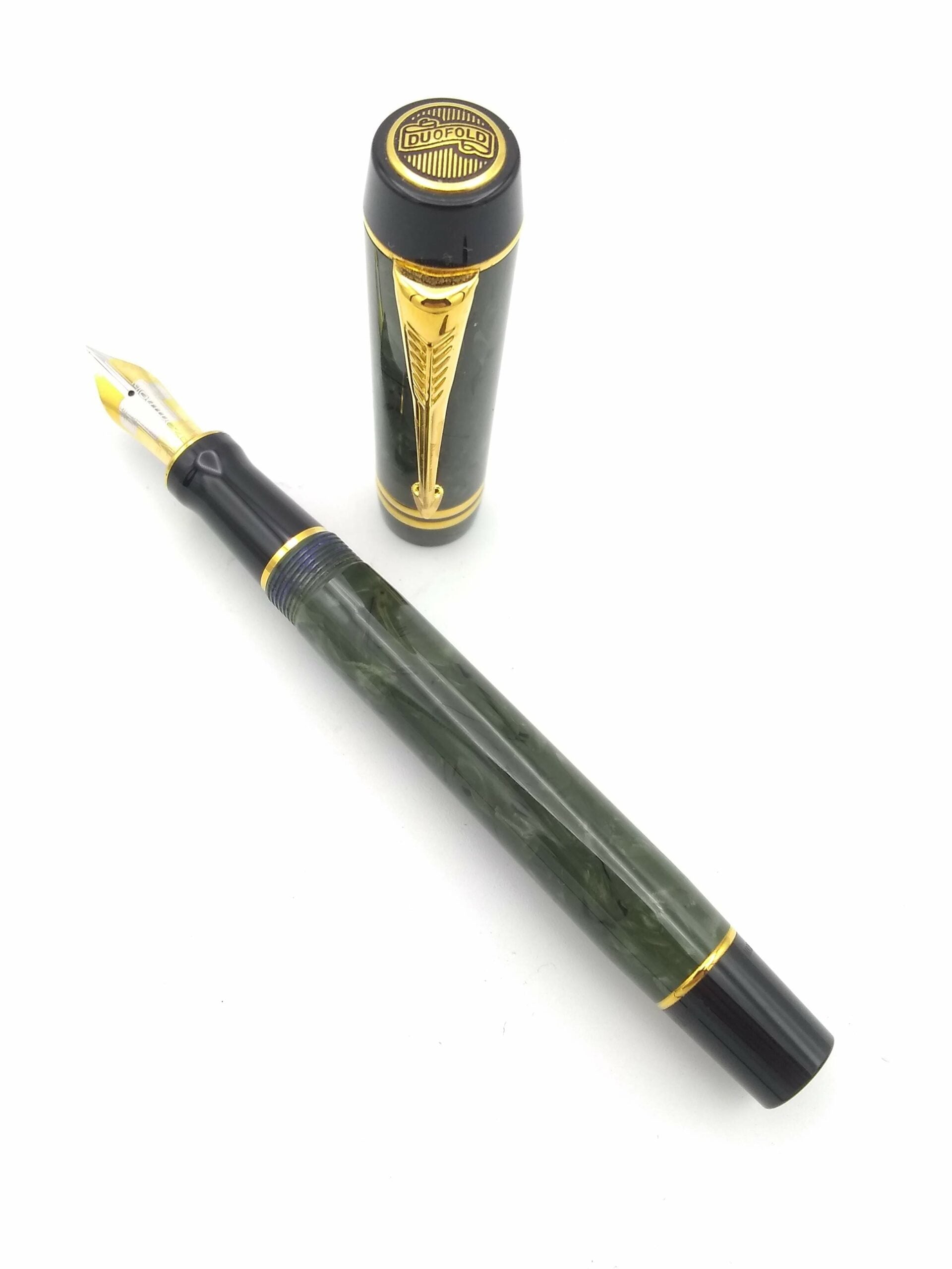 Parker Duofold Centennial Jade Green - 18k Fine Nib - Pen Realm