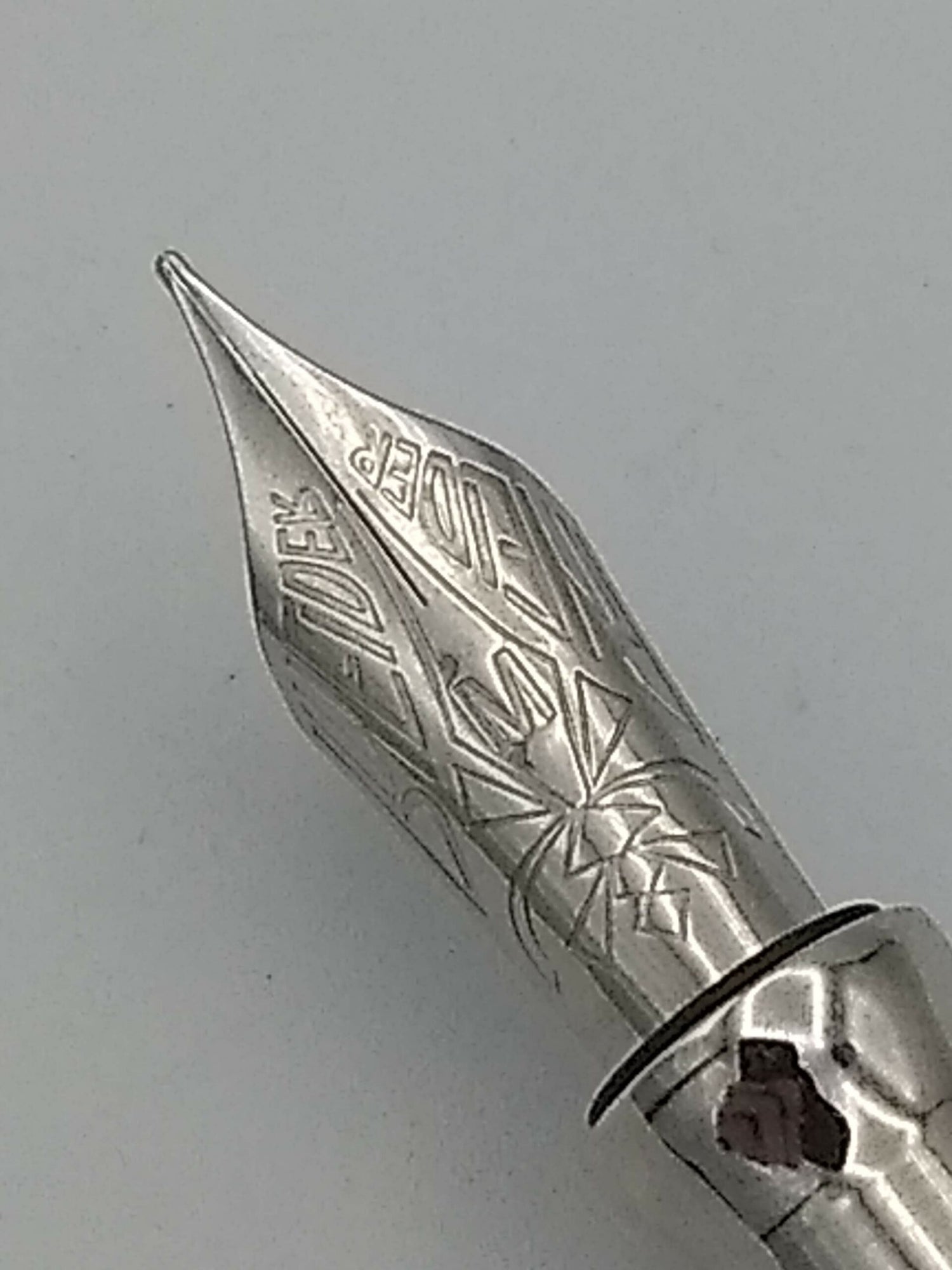 Pineider Avatar Blue - Medium Steel Nib