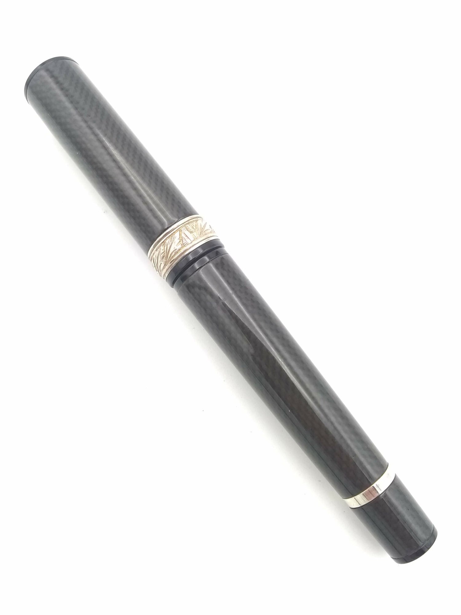 Stipula Etruria Oversize Carbon Fiber - 14k Fine Nib