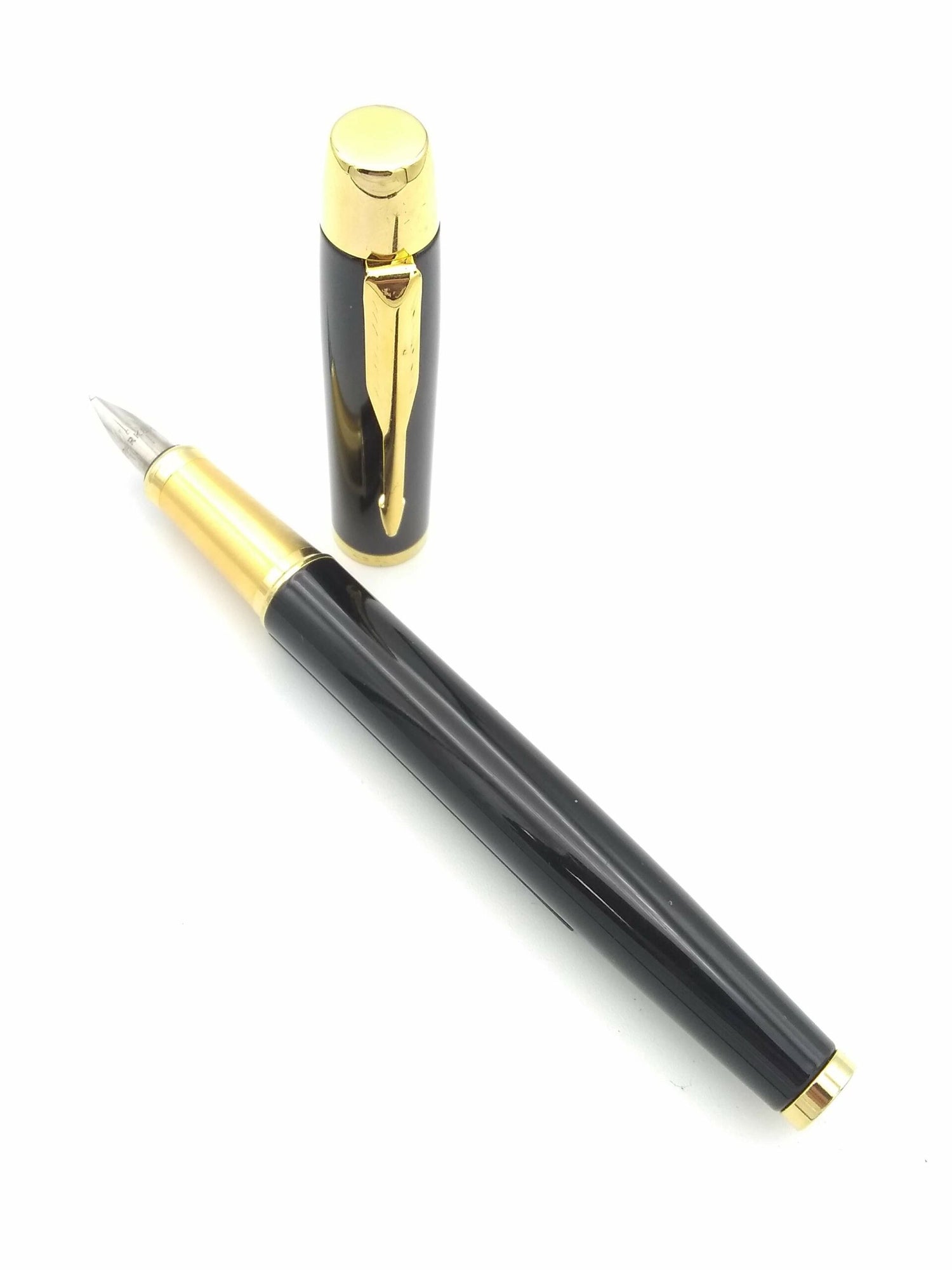 Parker IM Black & Gold - Medium Steel Nib