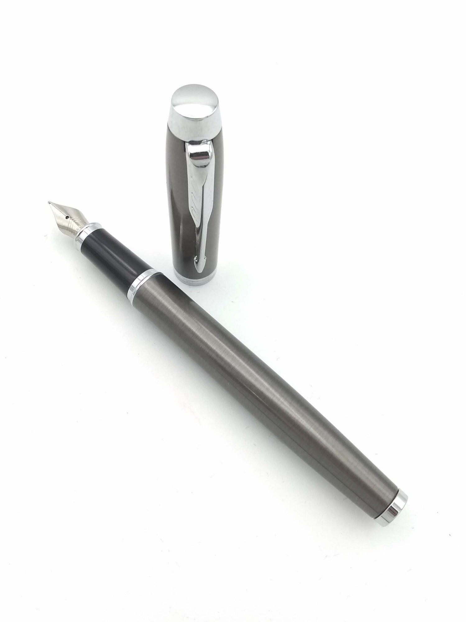 Parker IM Silver - Medium Steel Nib