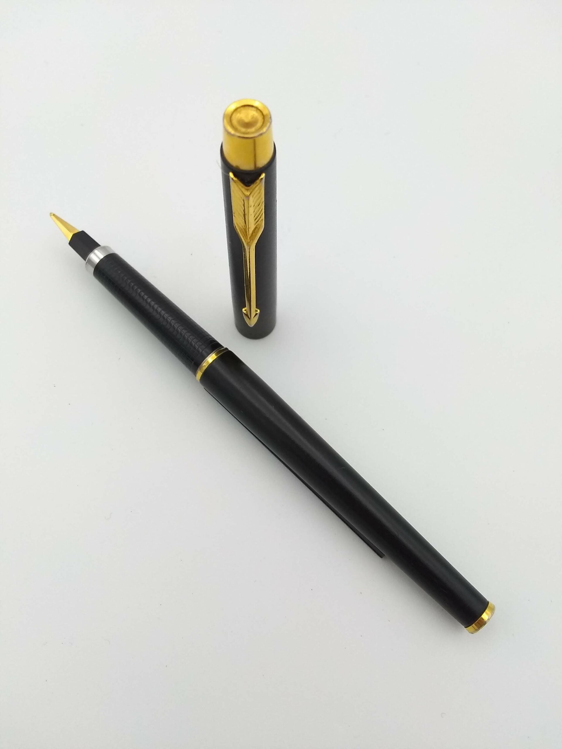 Parker Classic 180 Black - Medium Steel Nib - Pen Realm