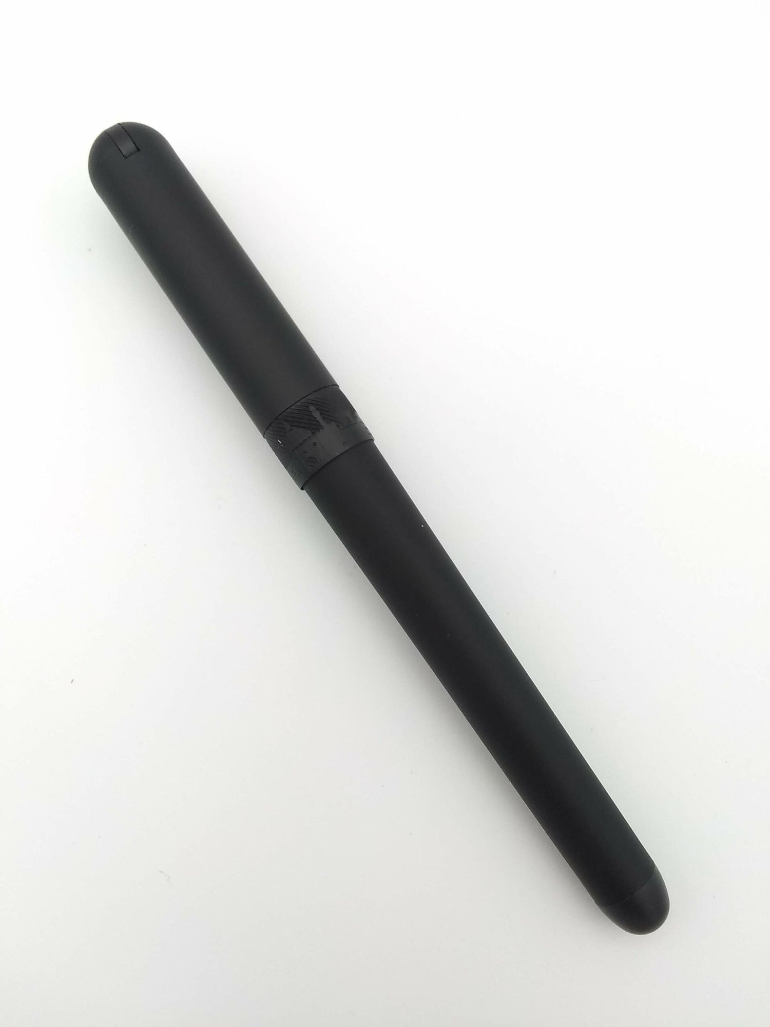 Pineider Avatar UR Matte Black - Extra Fine Nib