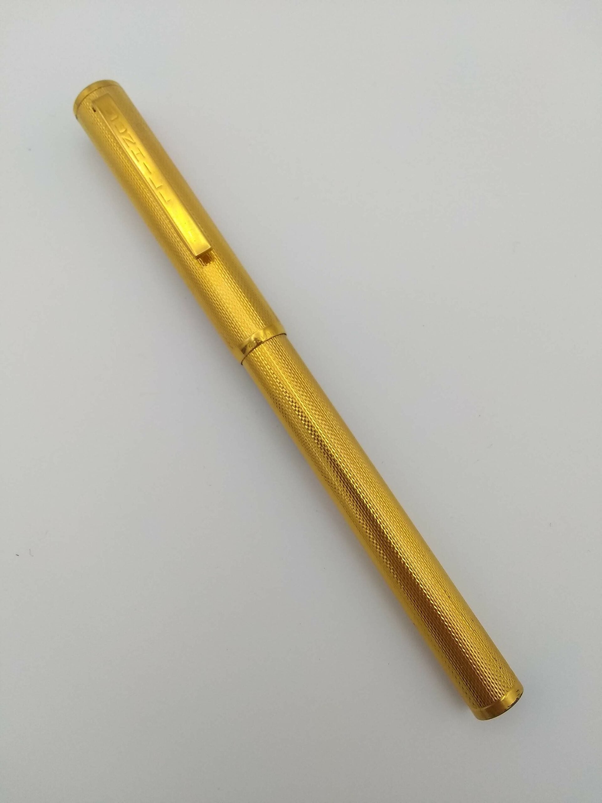 Dunhill Gemline Gold - 14k Extra Fine Nib By Montblanc - Pen Realm