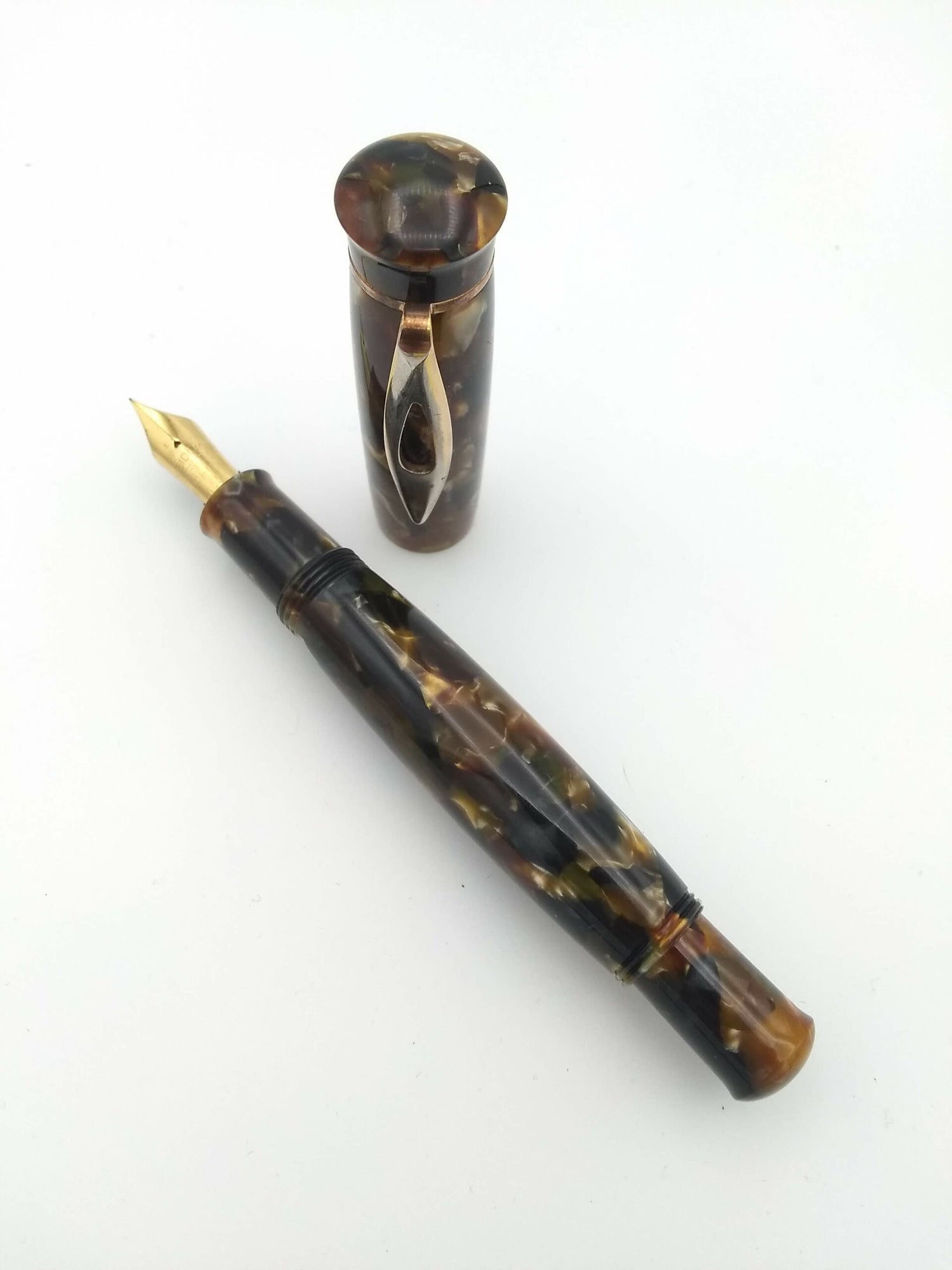 Ariel Kullock Celluloid Marble Brown - 14k Extra Fine Weidlich Nib