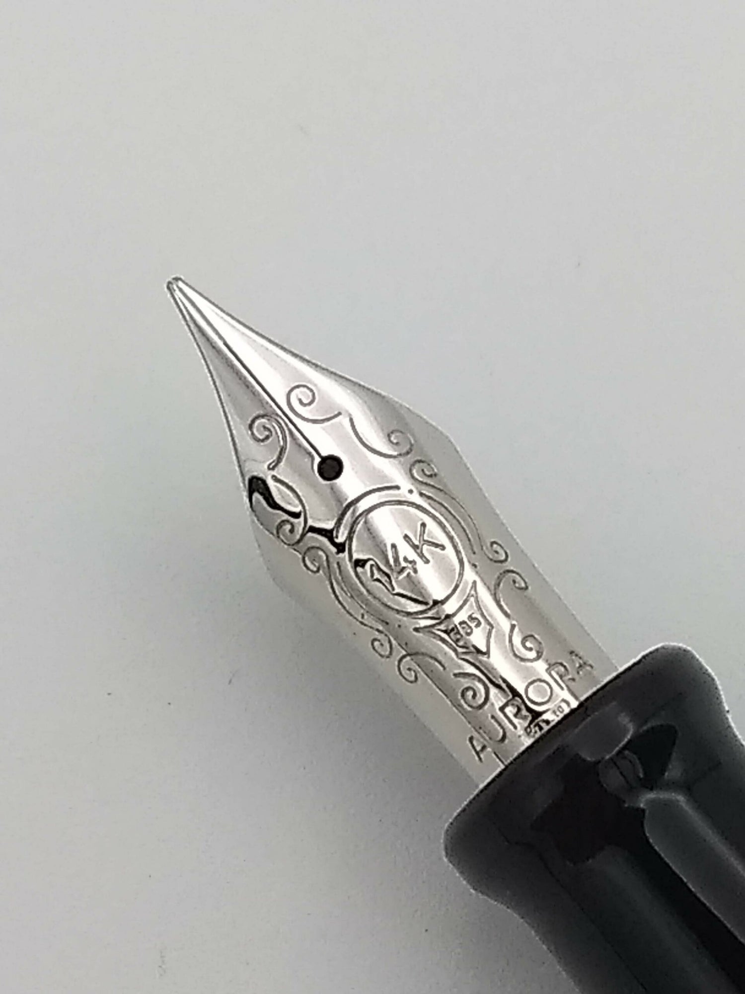 Aurora Optima Auroloide Marble Blue - 14k Fine Nib