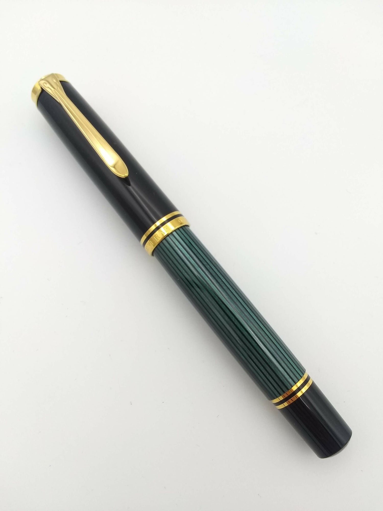 Pelikan M1000 Green Striated - 18C Double Broad Nib