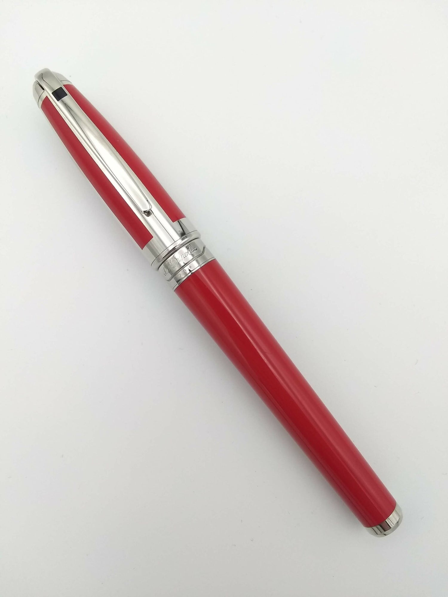 ST Dupont Olympio Red Lacquer - 18k Medium Imperial Nib