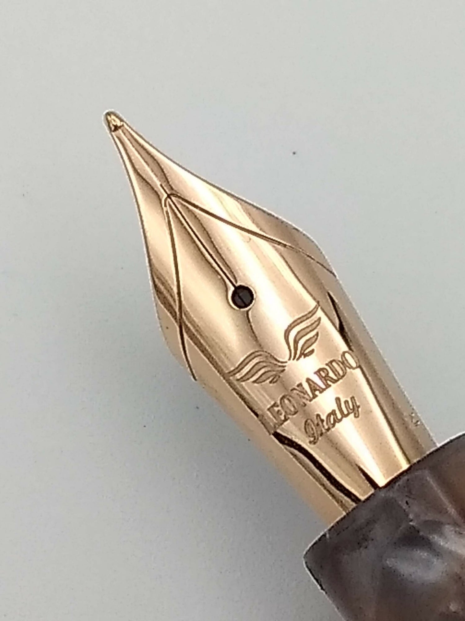 Leonardo Furore Ginger with Rose Gold Trim - Medium Steel Nib