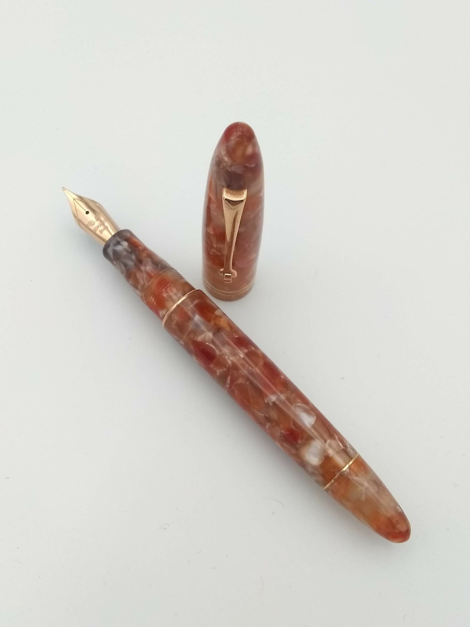 Leonardo Furore Ginger with Rose Gold Trim - Medium Steel Nib