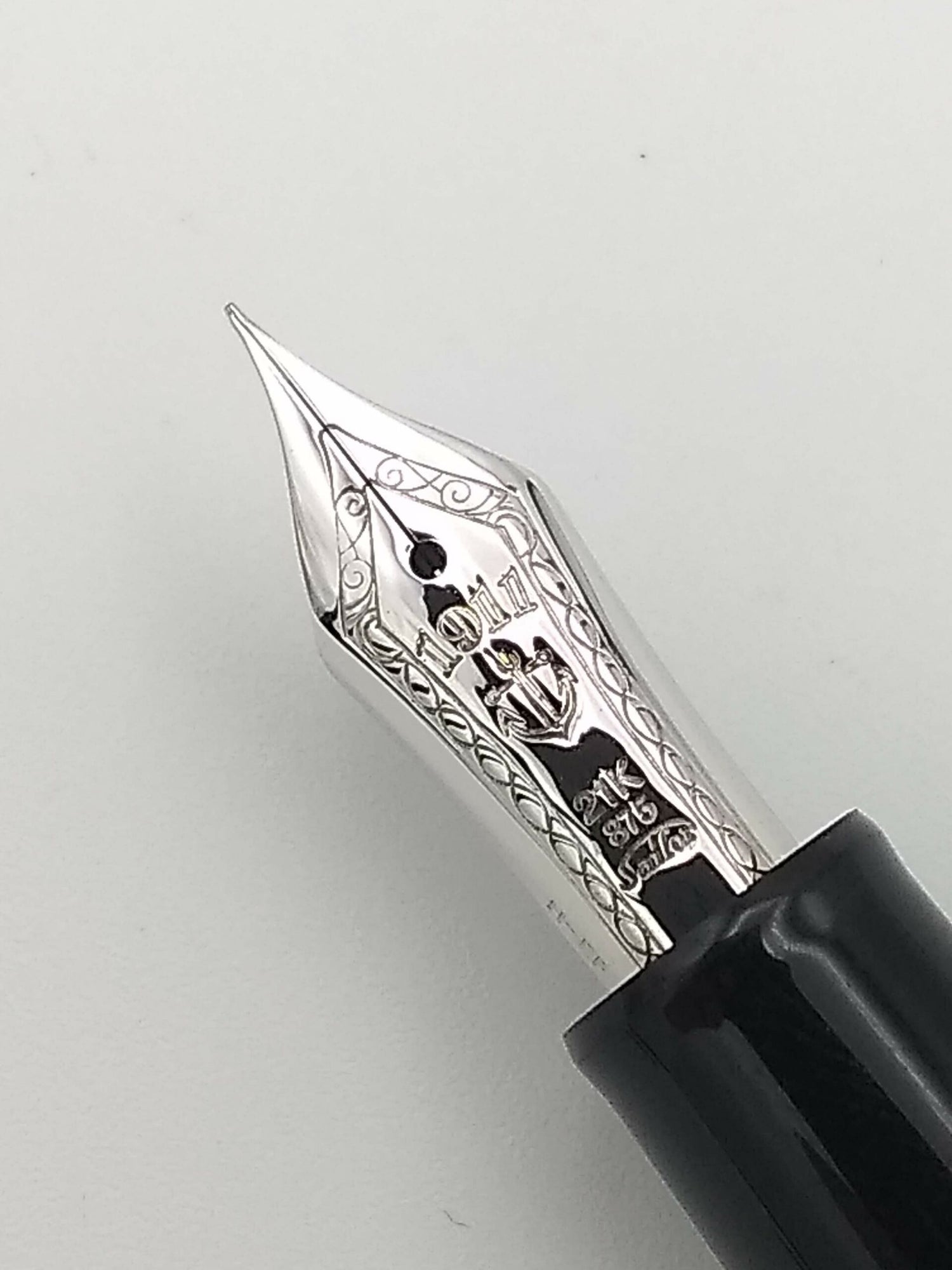 Sailor 1911L Ringless Black - 21k Extra Fine Nib