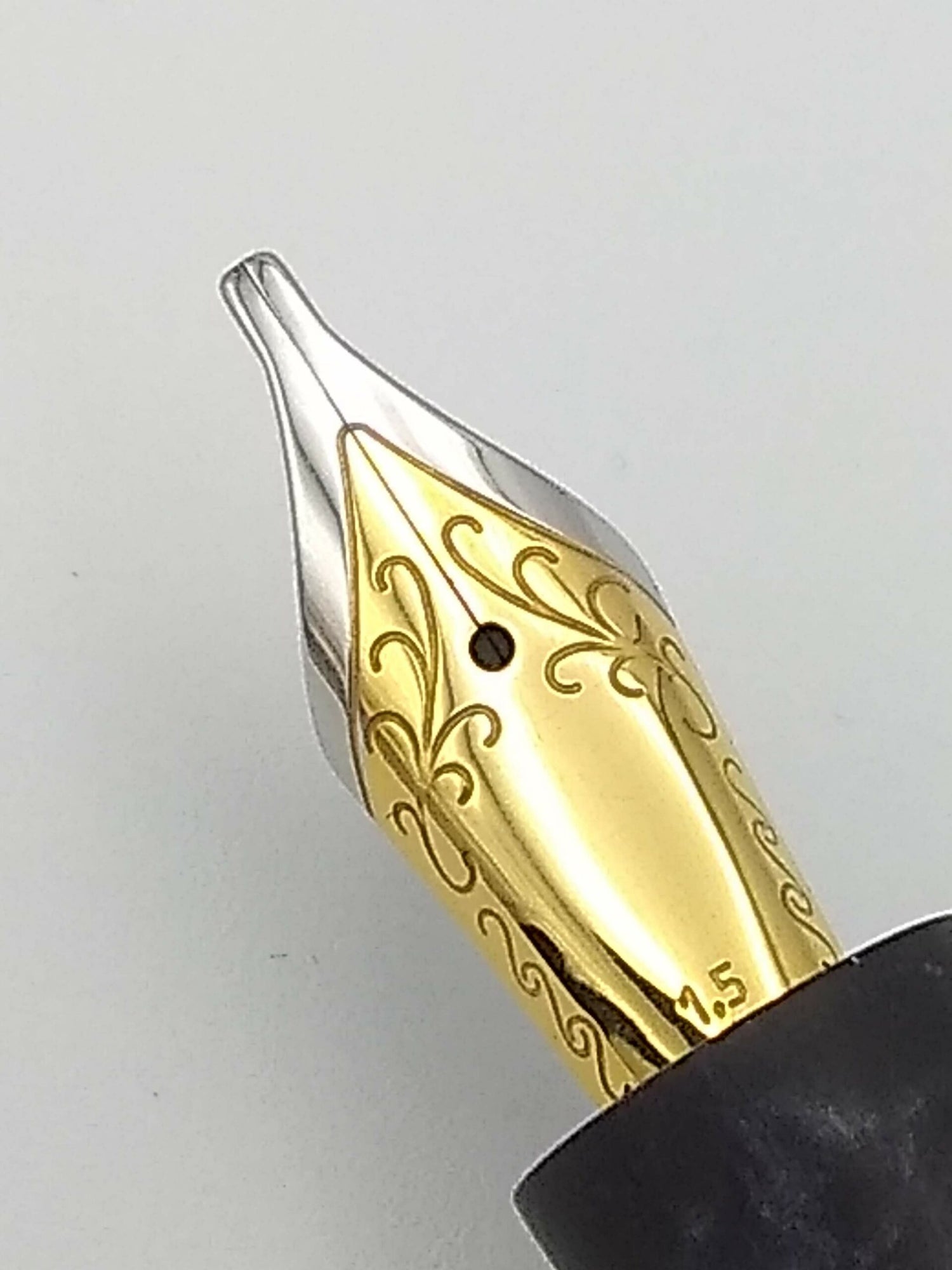 Custom Fountain Pen Grey - 1.5 Stub Steel Nib