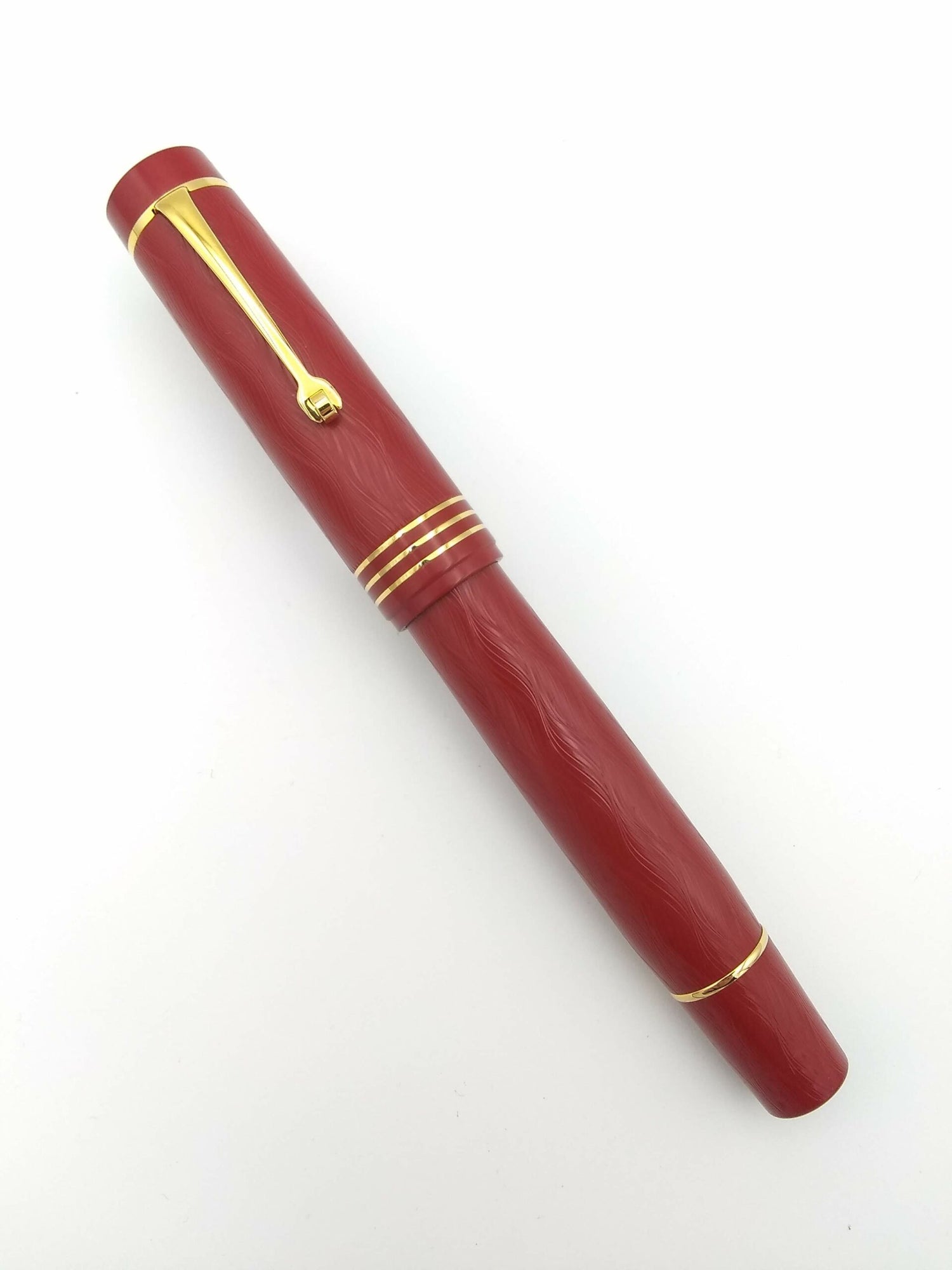 Leonardo Audace Guilloche Art Nouveau Ebonite Collection Red Granata - 14k 1.1 Stub 
