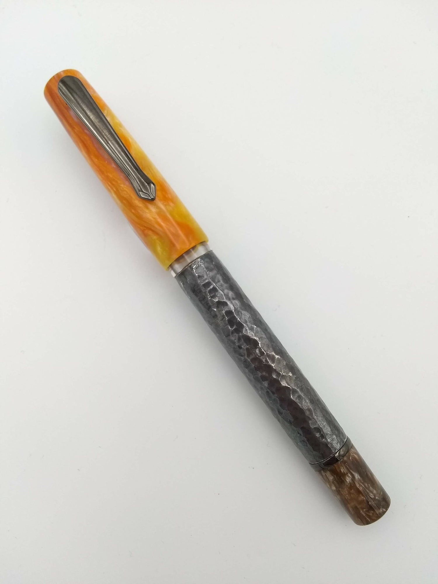 Nahvalur 365 Series 2023 LE Obsidian Pumpkin - Medium Steel Nib