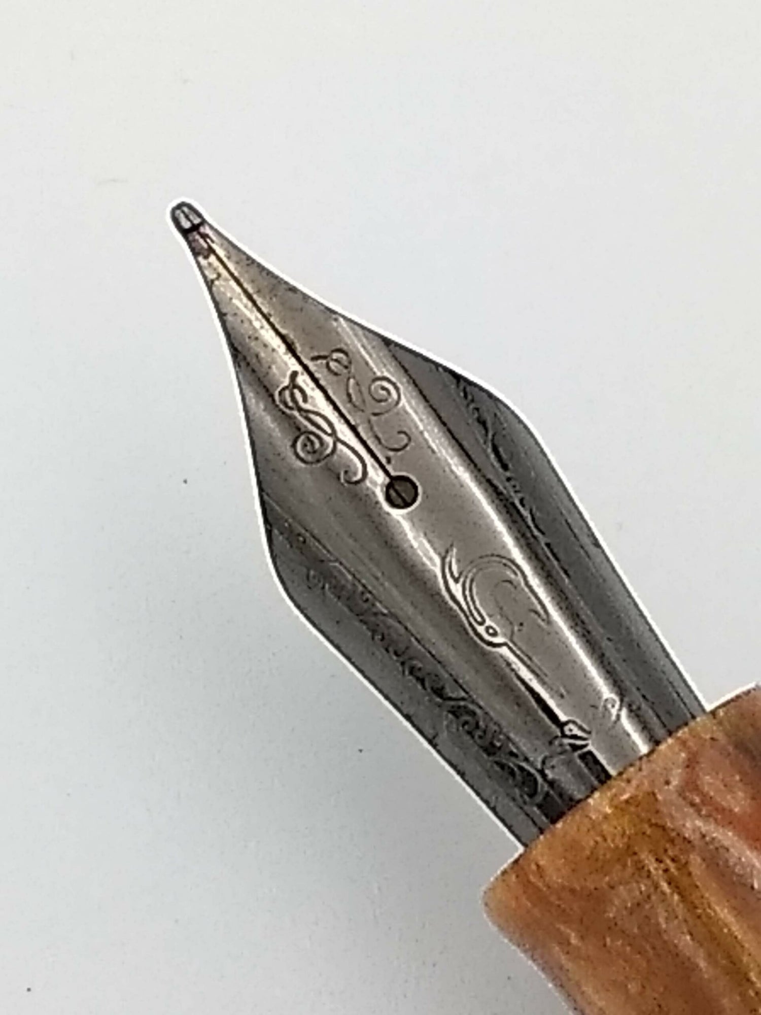 Nahvalur 365 Series 2023 LE Obsidian Pumpkin - Medium Steel Nib