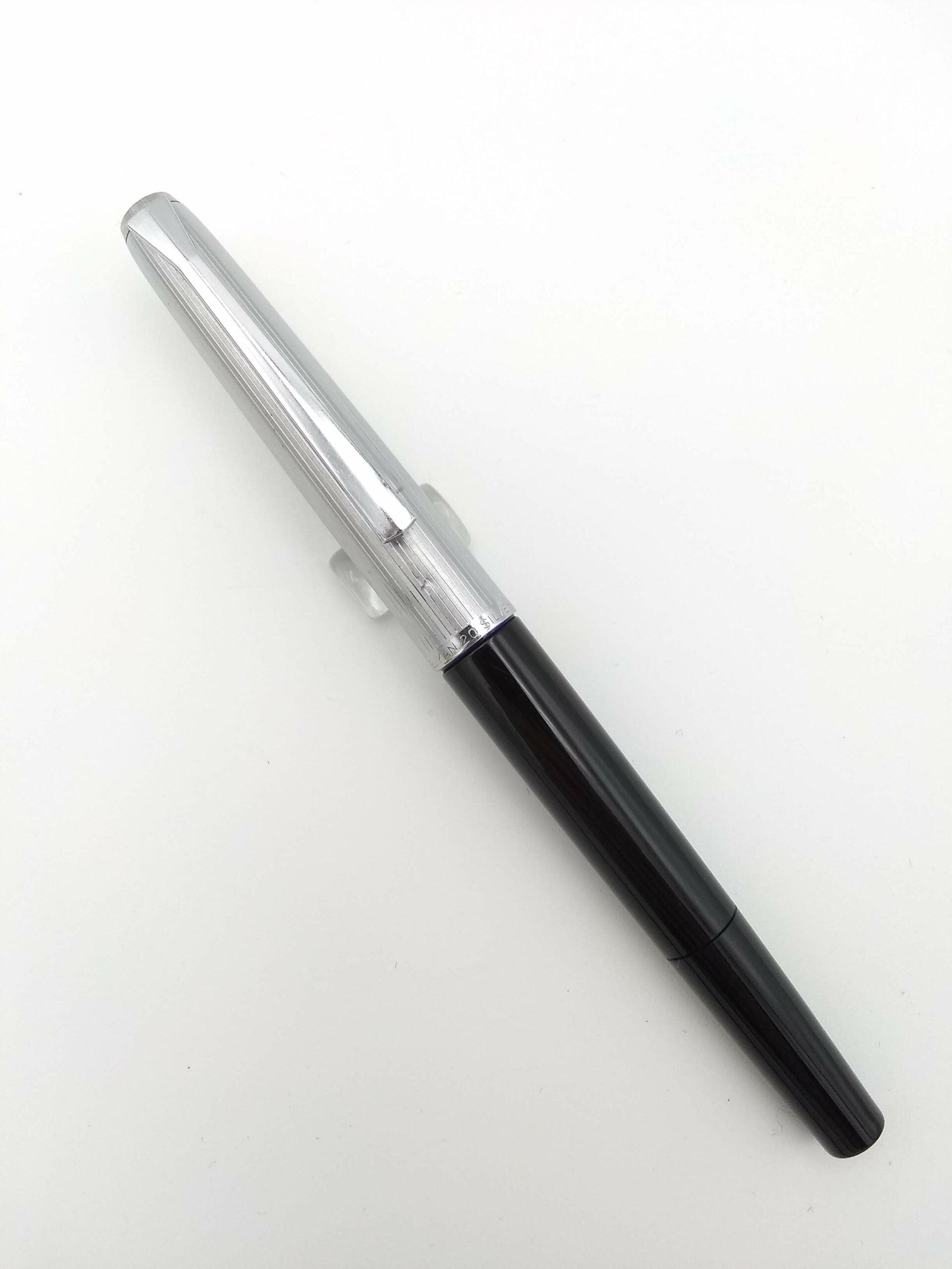 Pelikan 20 Silvexa Black & Silver - 14k Medium Nib - Pen Realm