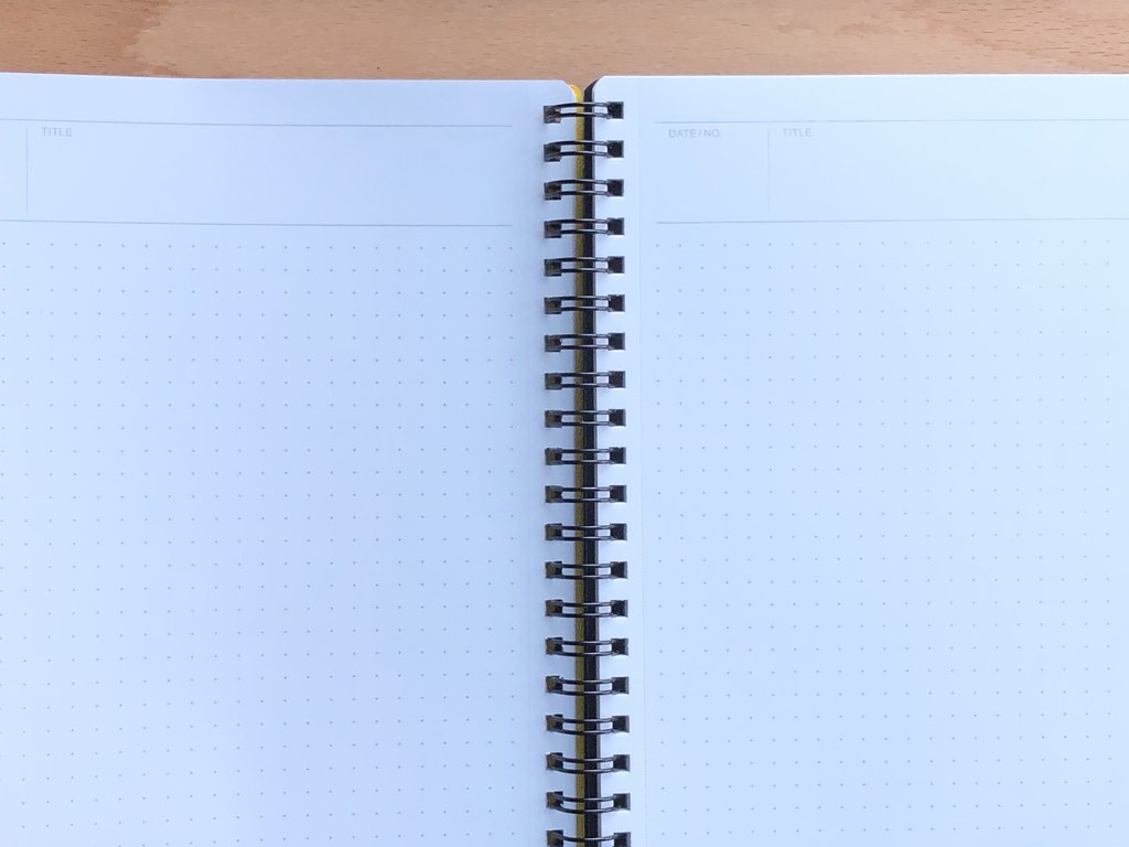 Maruman Mnemosyne N105 Dot Notebook A5