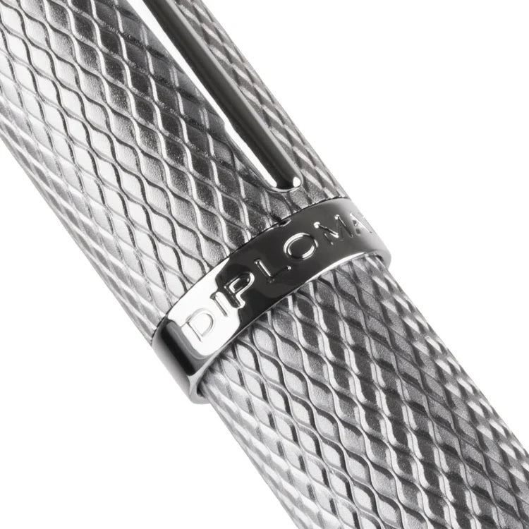 Diplomat Viper Fountian Pen - Silver