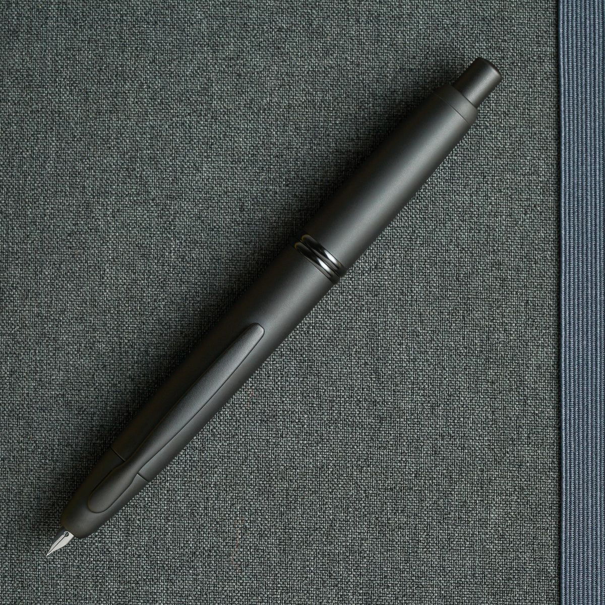 Pilot Vanishing Point Fountain Pen - Black Matte