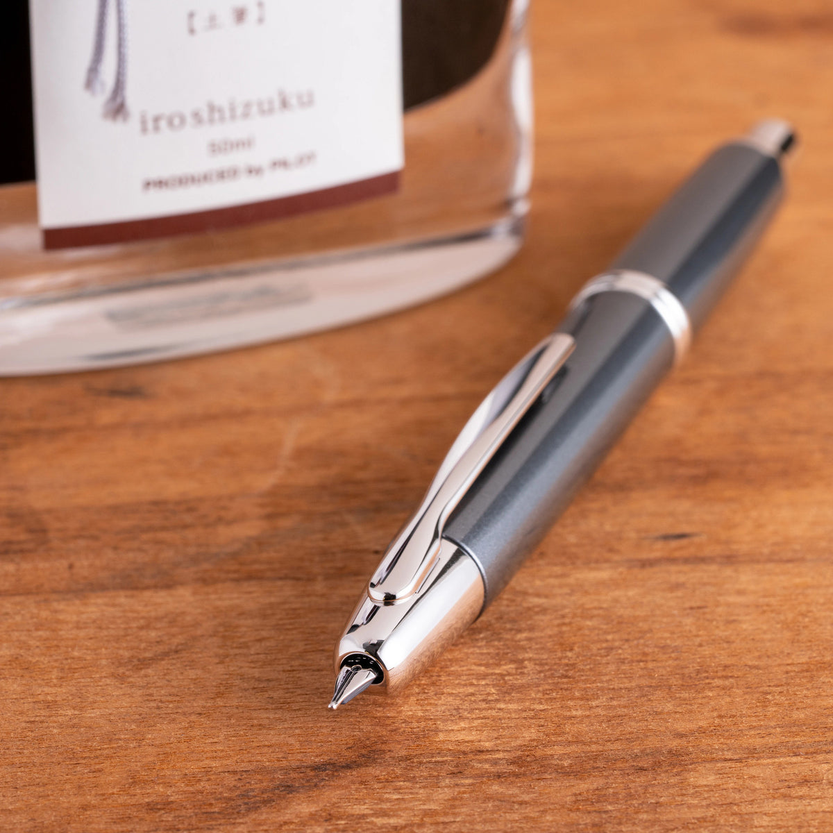 Pilot Vanishing Point Fountain Pen - Gun Metal & Rhodium