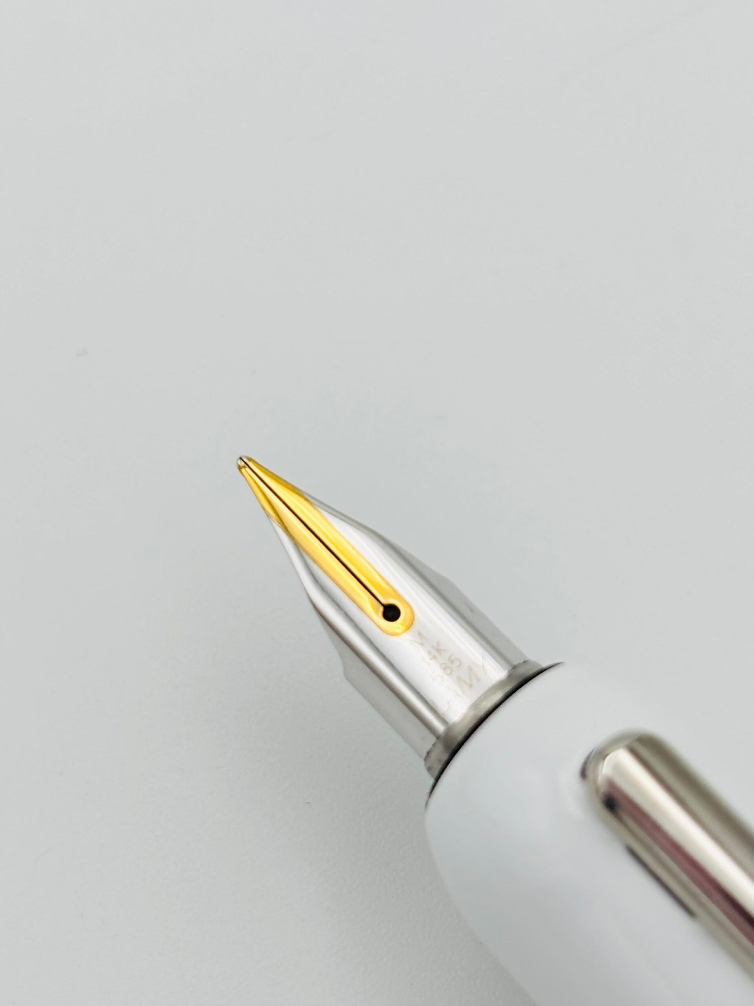 LAMY Dialog 3 Piano - 14k Medium Nib