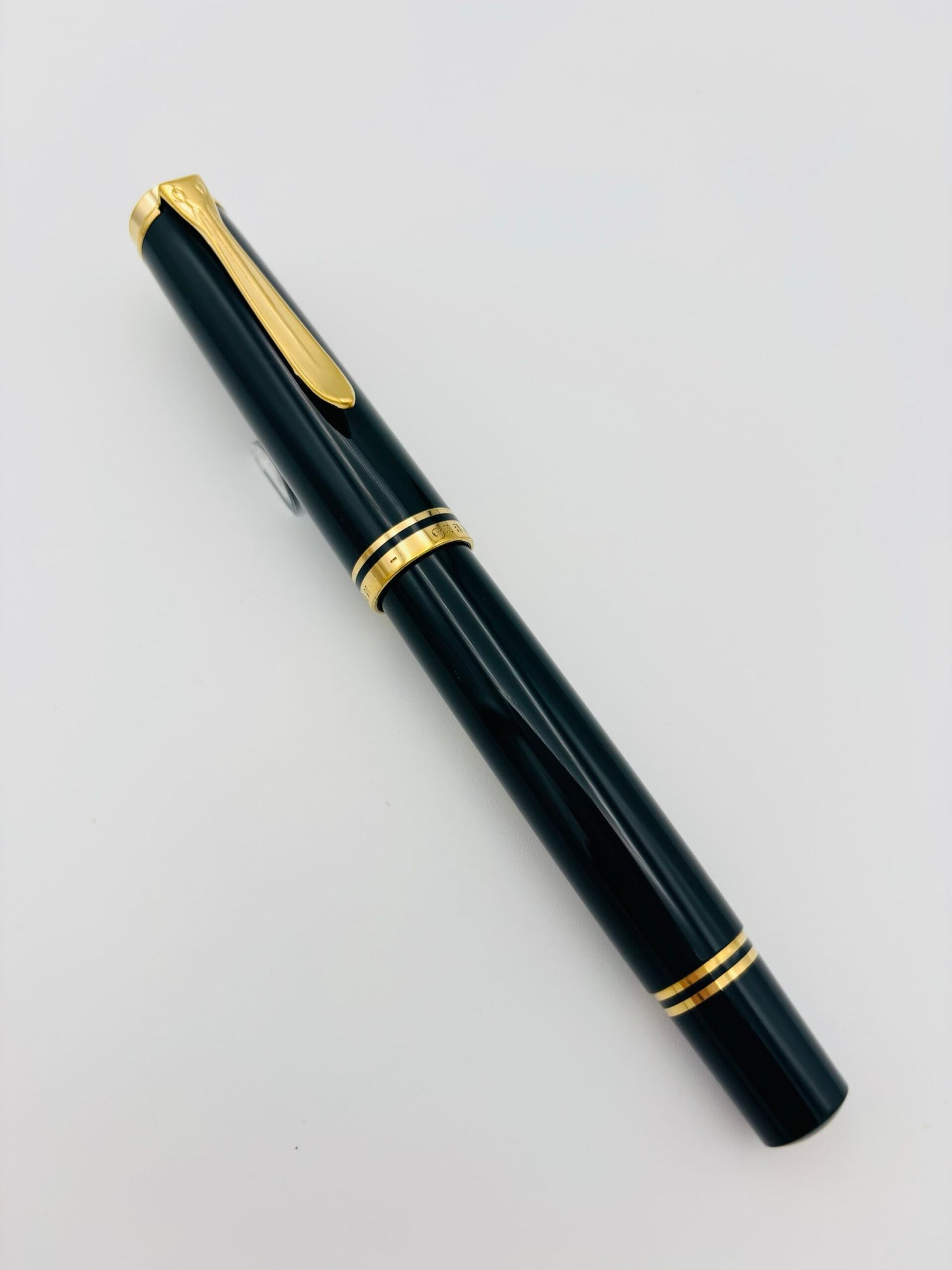 Pelikan M800 Green Golf - 18k Oblique Medium Nib