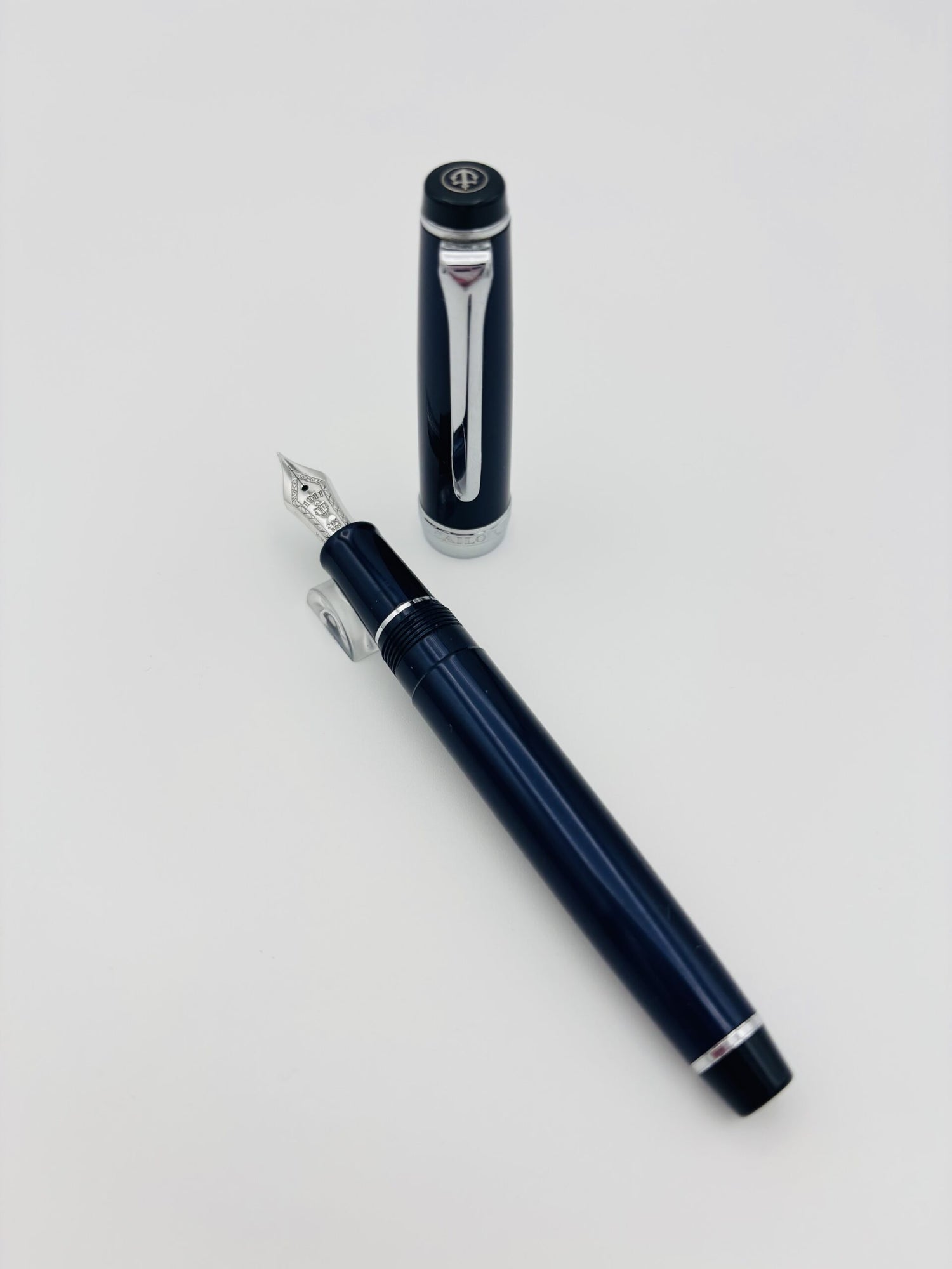 Sailor Pro Gear Slim Japanese Exclusive - 21k Medium Fine Nib