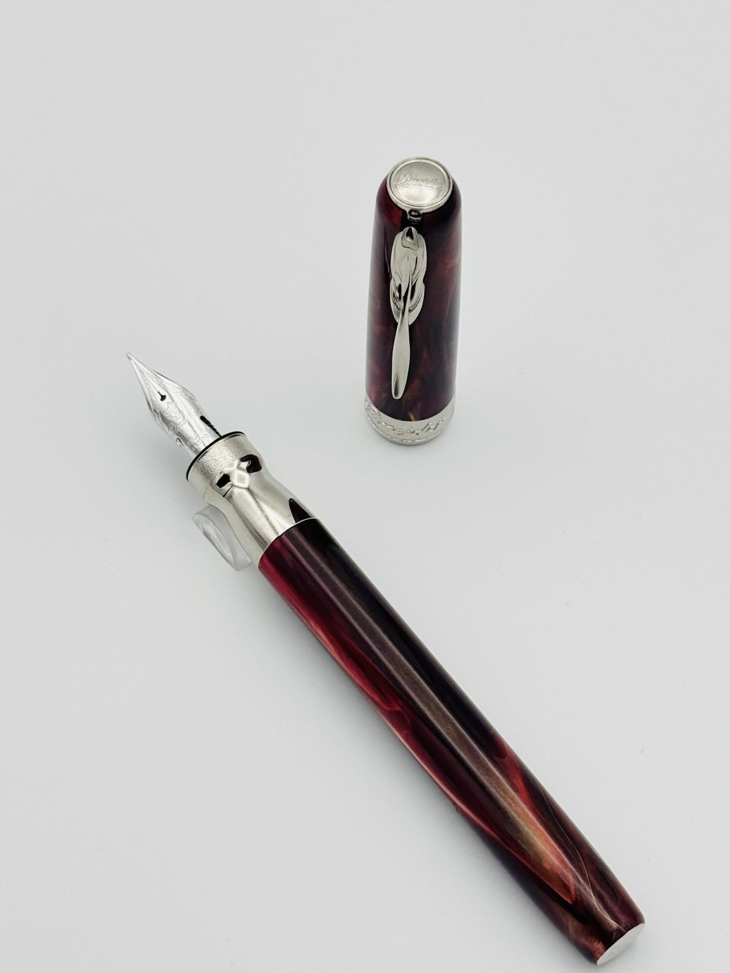 Pineider La Grande Bellezza Rodolite - 14k Medium Nib