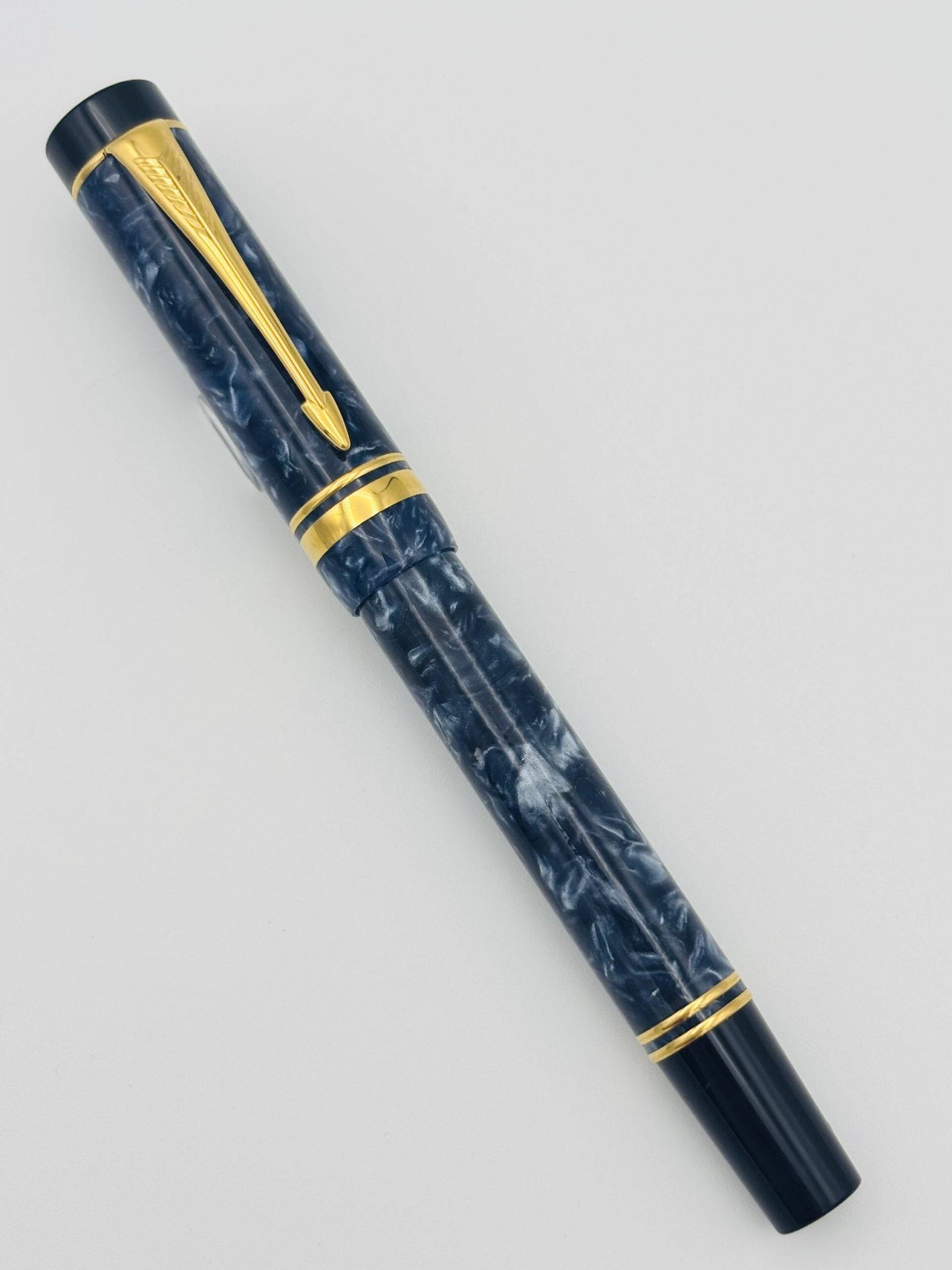 Parker Duofold International Blue Marble - 18k Medium Nib - Pen Realm