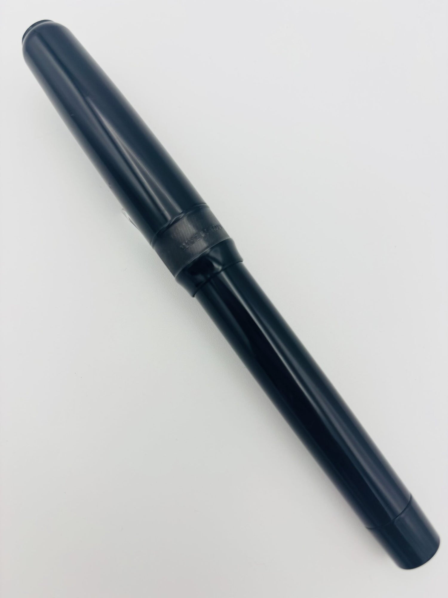 Pineider La Grande Bellezza Rocco - Medium Steel Nib
