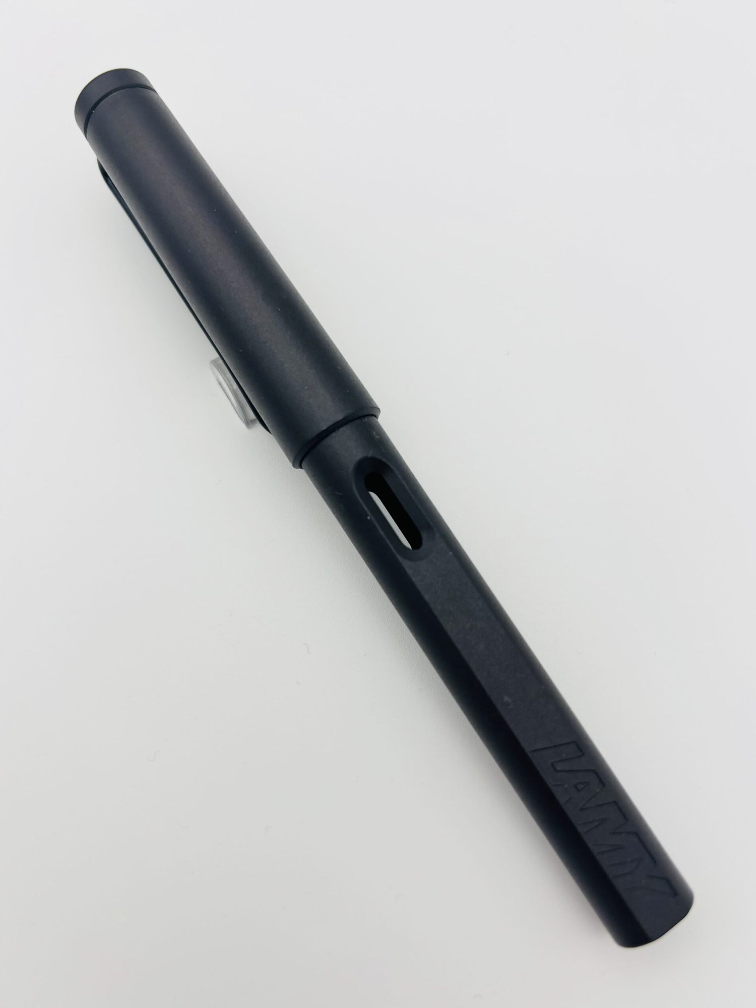 LAMY Safari Charcoal - Fine Steel Nib