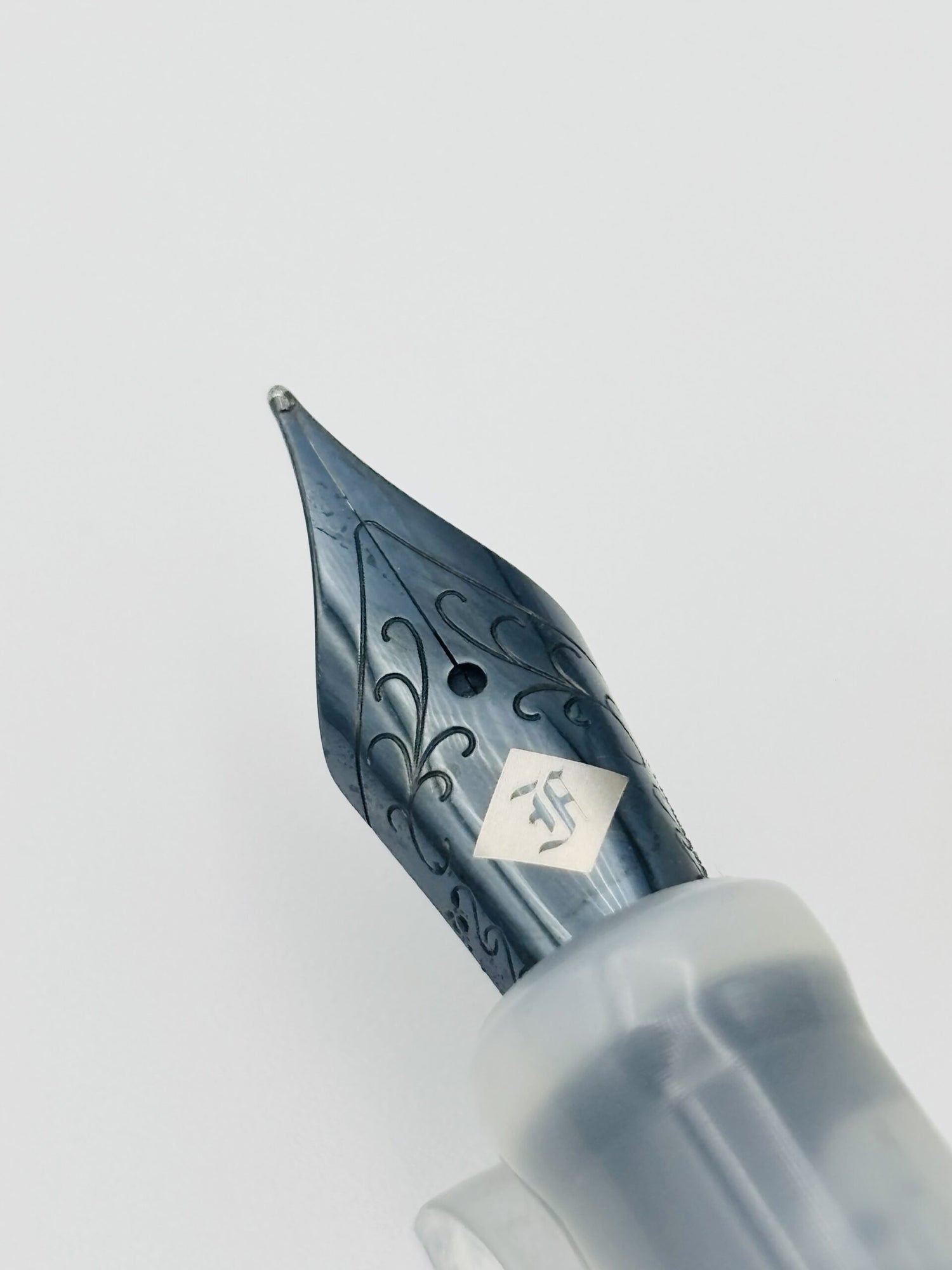 Franklin Christoph Model 20 Ghost - Medium Steel Nib