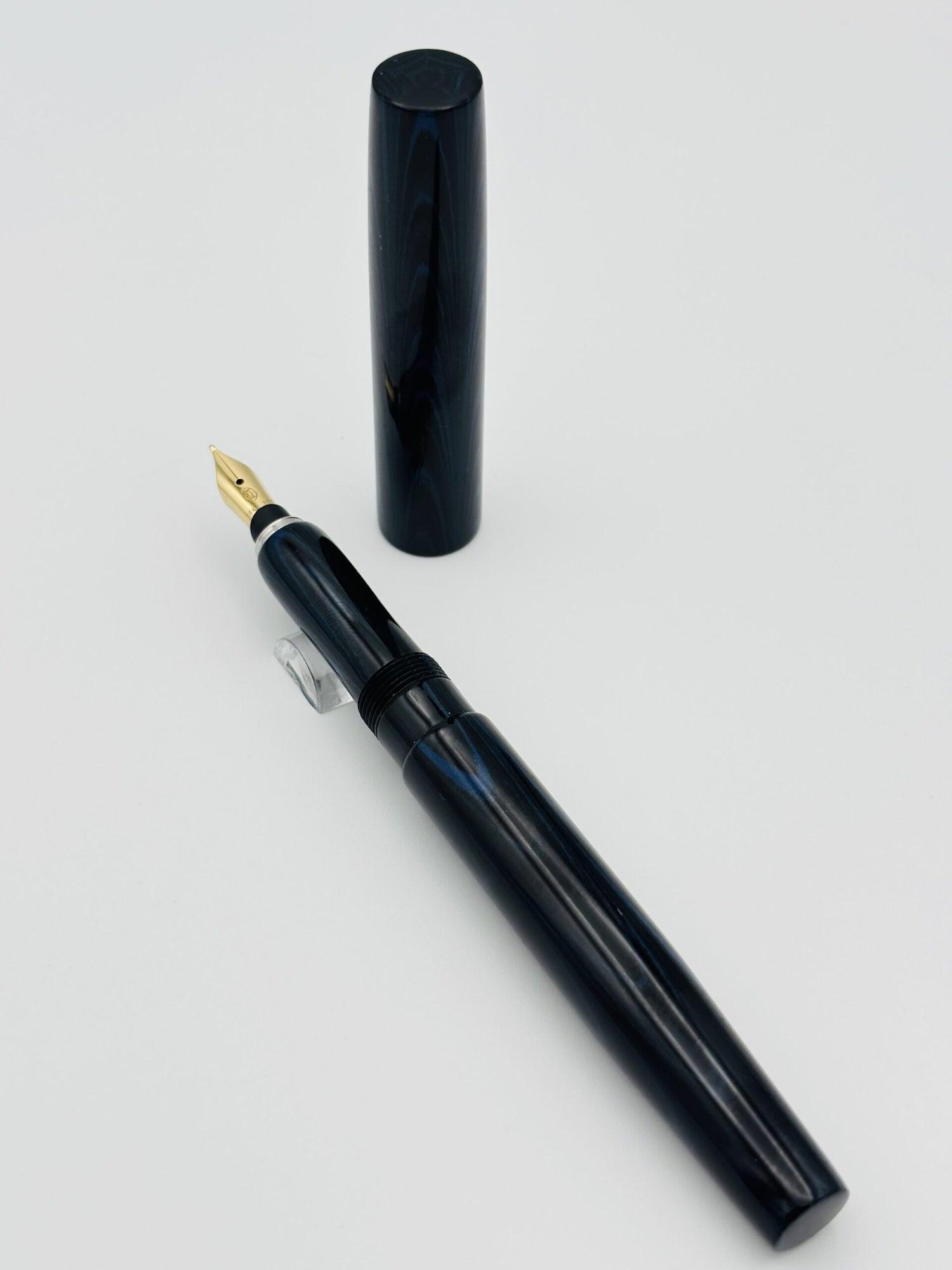Lotus PCP Ocelot Blue Ripple - 18k Medium Cartier Nib